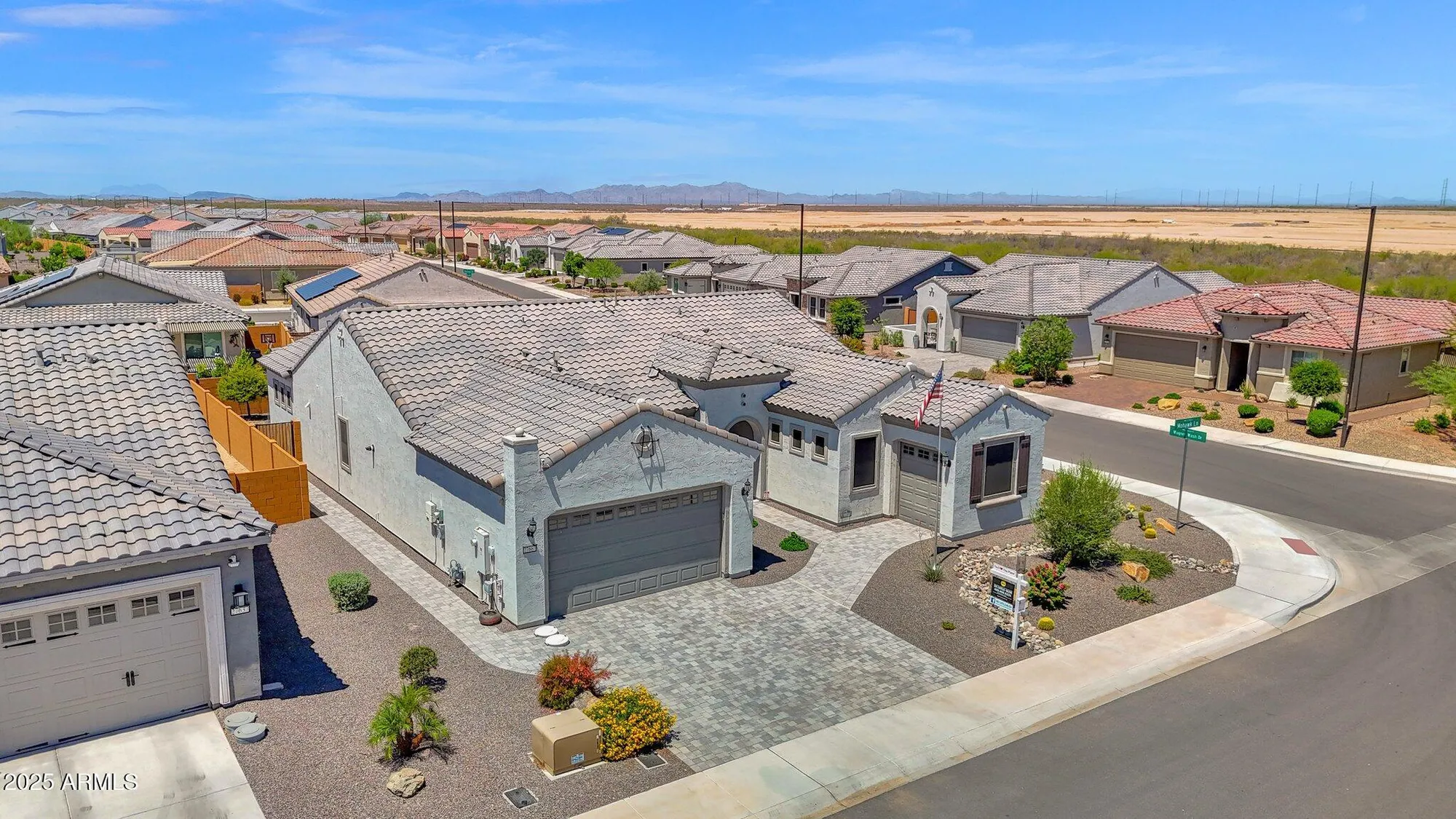 Property Slideshow image 32 of 43 | 27667 w mohawk ln, Buckeye, AZ, 85396