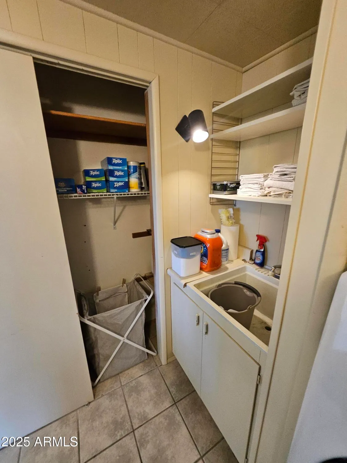 Property Slideshow image 20 of 24 | 10307 w oakmont dr, Sun City, AZ, 85351