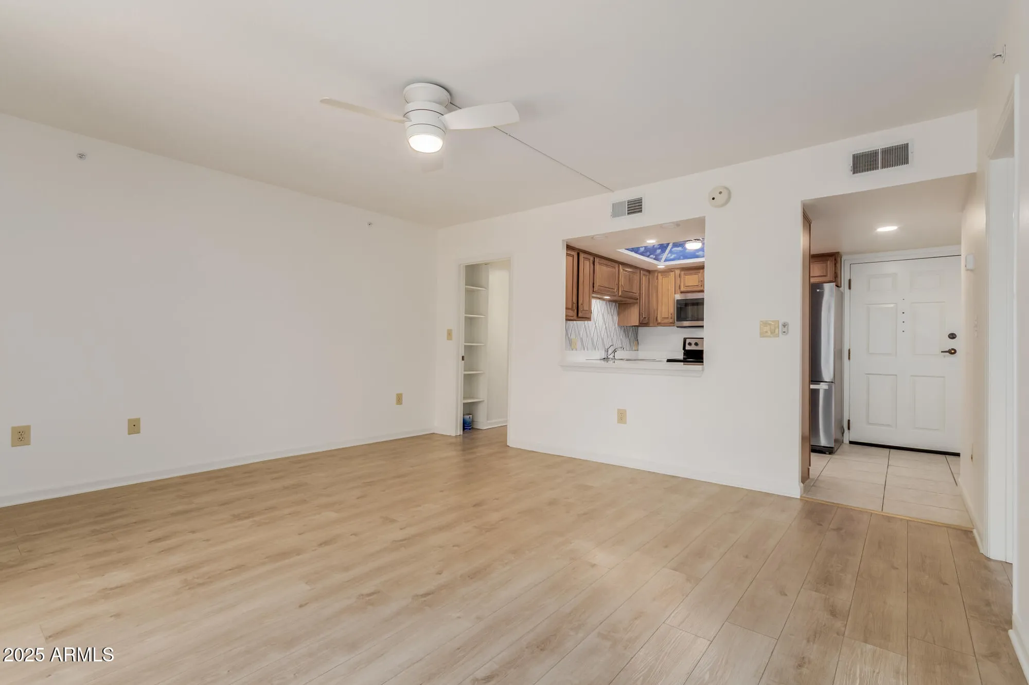 Property Slideshow image 6 of 41 | 10330 w thunderbird blvd c109, Sun City, AZ, 85351