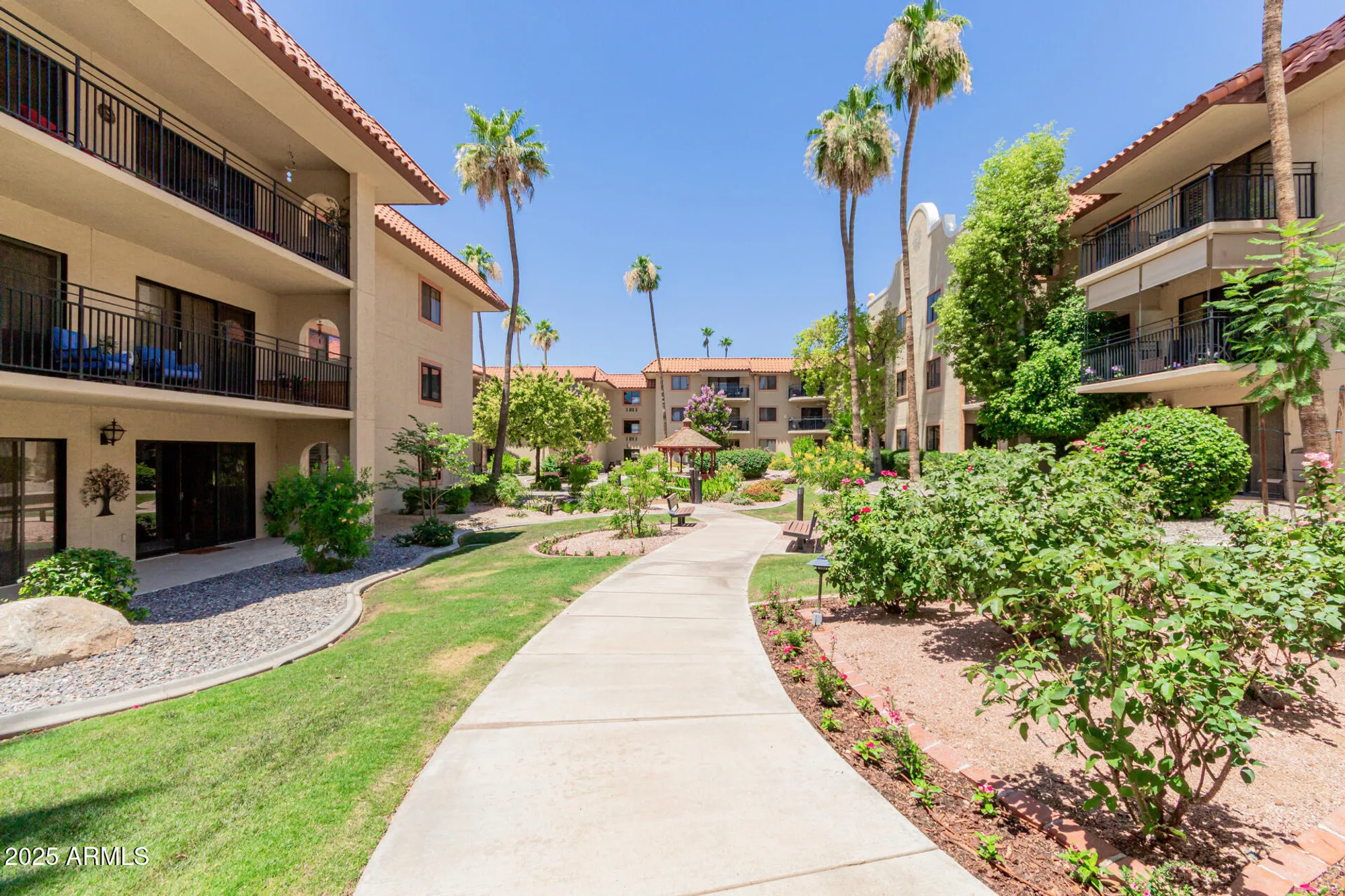 Property Slideshow image 16 of 41 | 10330 w thunderbird blvd c109, Sun City, AZ, 85351