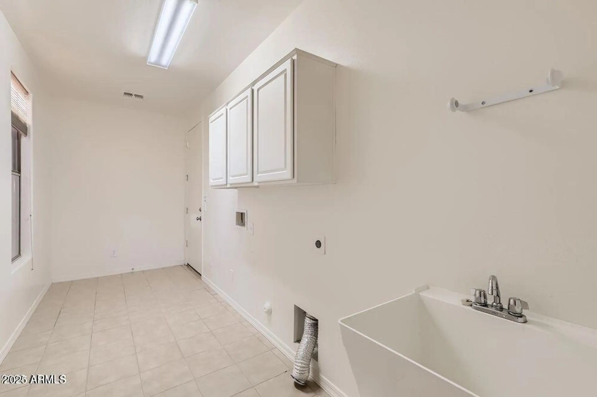 Property Slideshow image 24 of 34 | 42625 w sandpiper dr, Maricopa, AZ, 85138