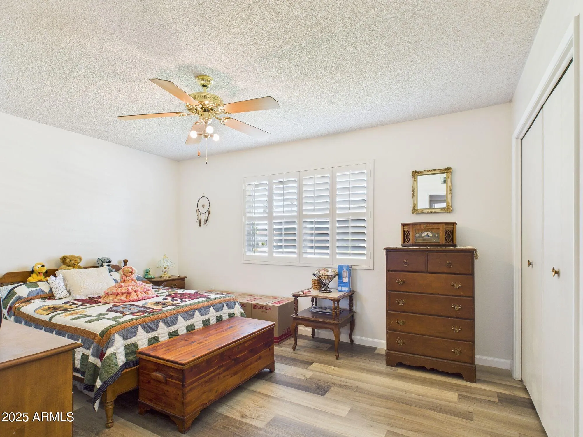 Property Slideshow image 15 of 22 | 9915 w mountain view rd, Sun City, AZ, 85351