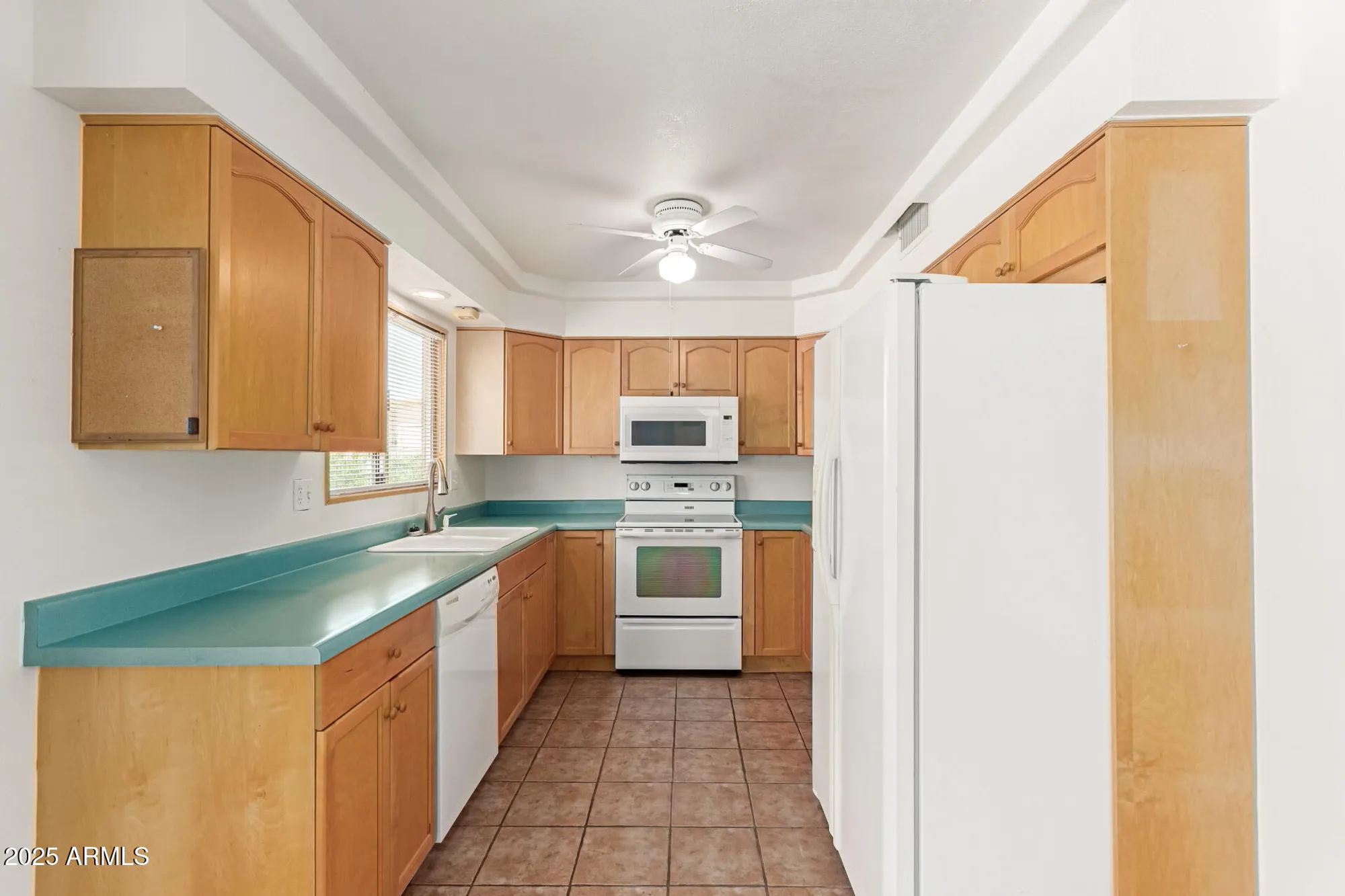 Property Slideshow image 12 of 37 | 14610 n bolivar dr, Sun City, AZ, 85351