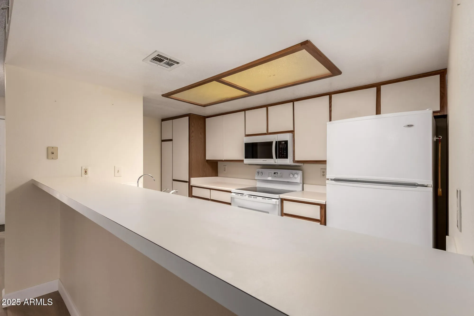 Property Slideshow image 7 of 48 | 1021 s greenfield rd 1194, Mesa, AZ, 85206