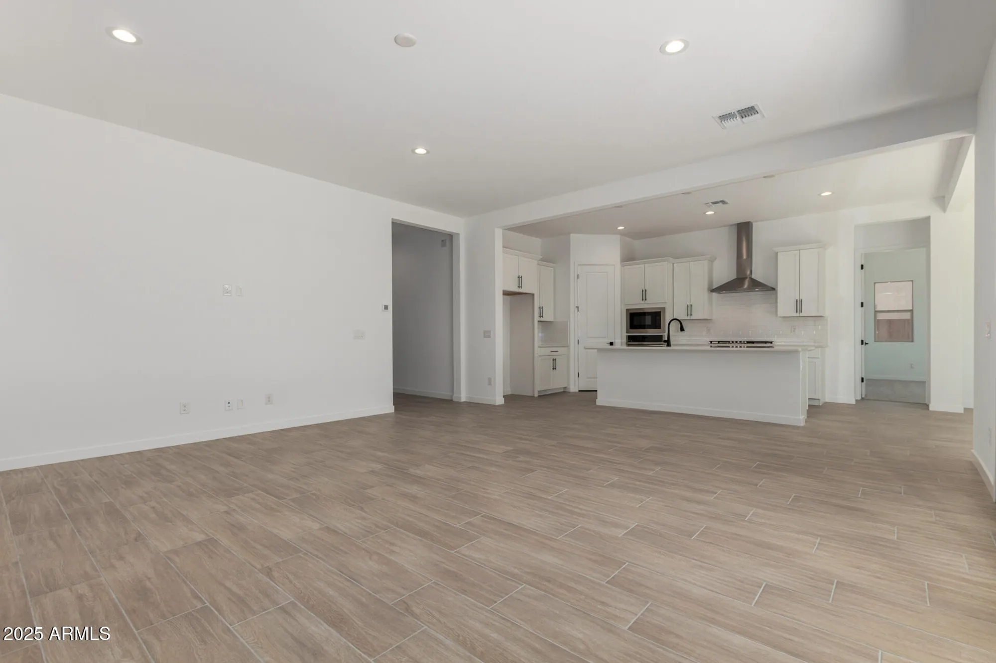 Property Slideshow image 9 of 46 | 24054 n 171st dr, Surprise, AZ, 85387