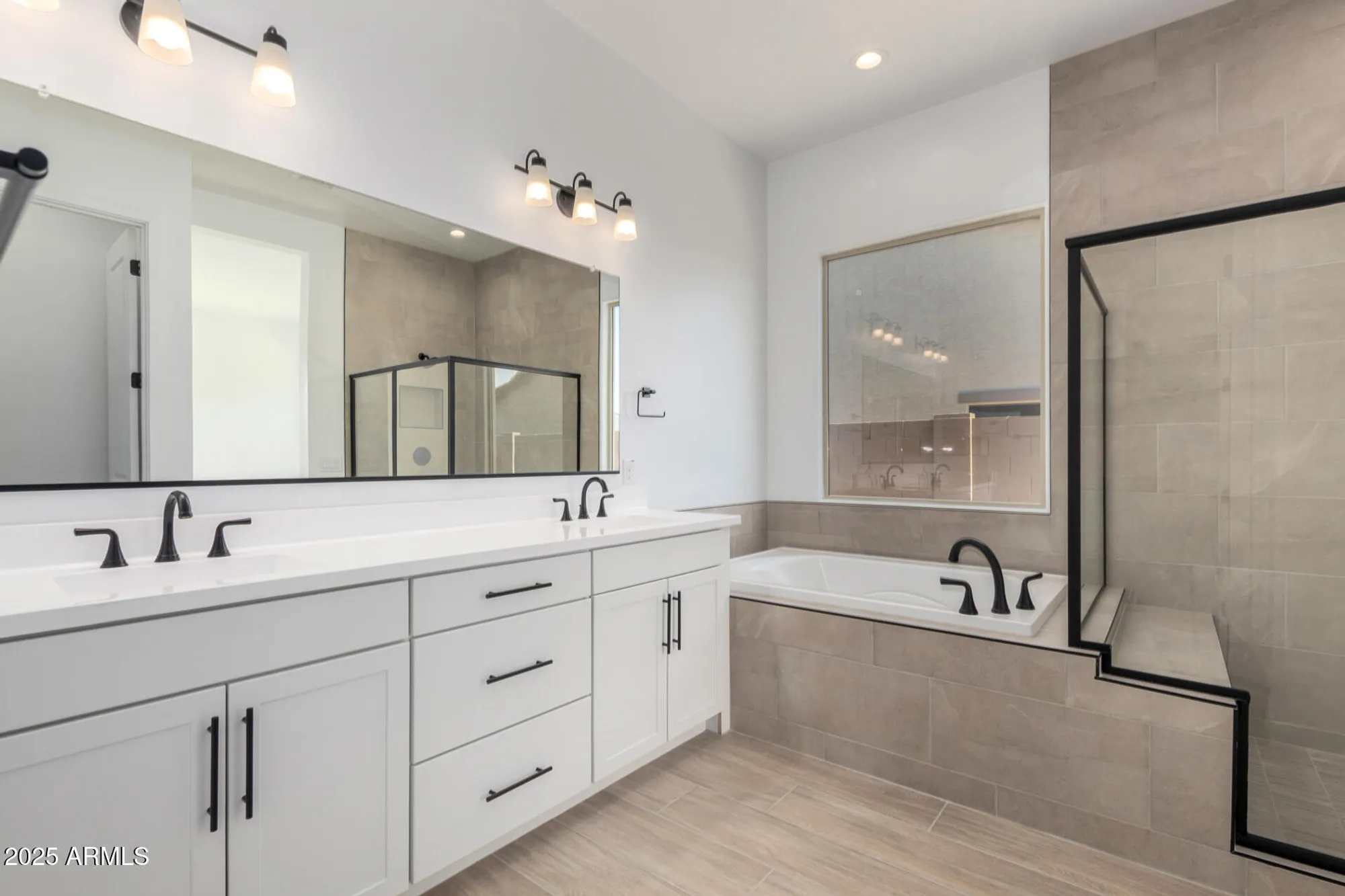 Property Slideshow image 14 of 46 | 24054 n 171st dr, Surprise, AZ, 85387