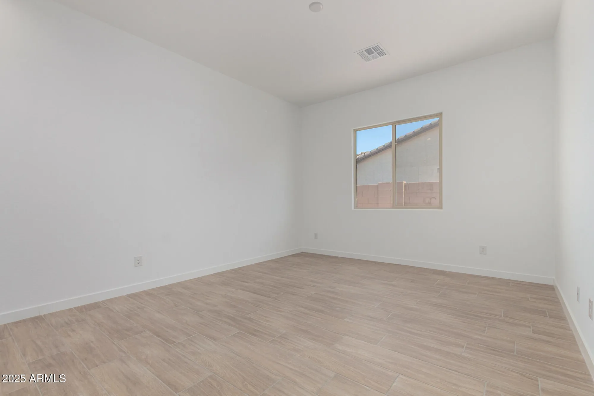 Property Slideshow image 29 of 46 | 24054 n 171st dr, Surprise, AZ, 85387