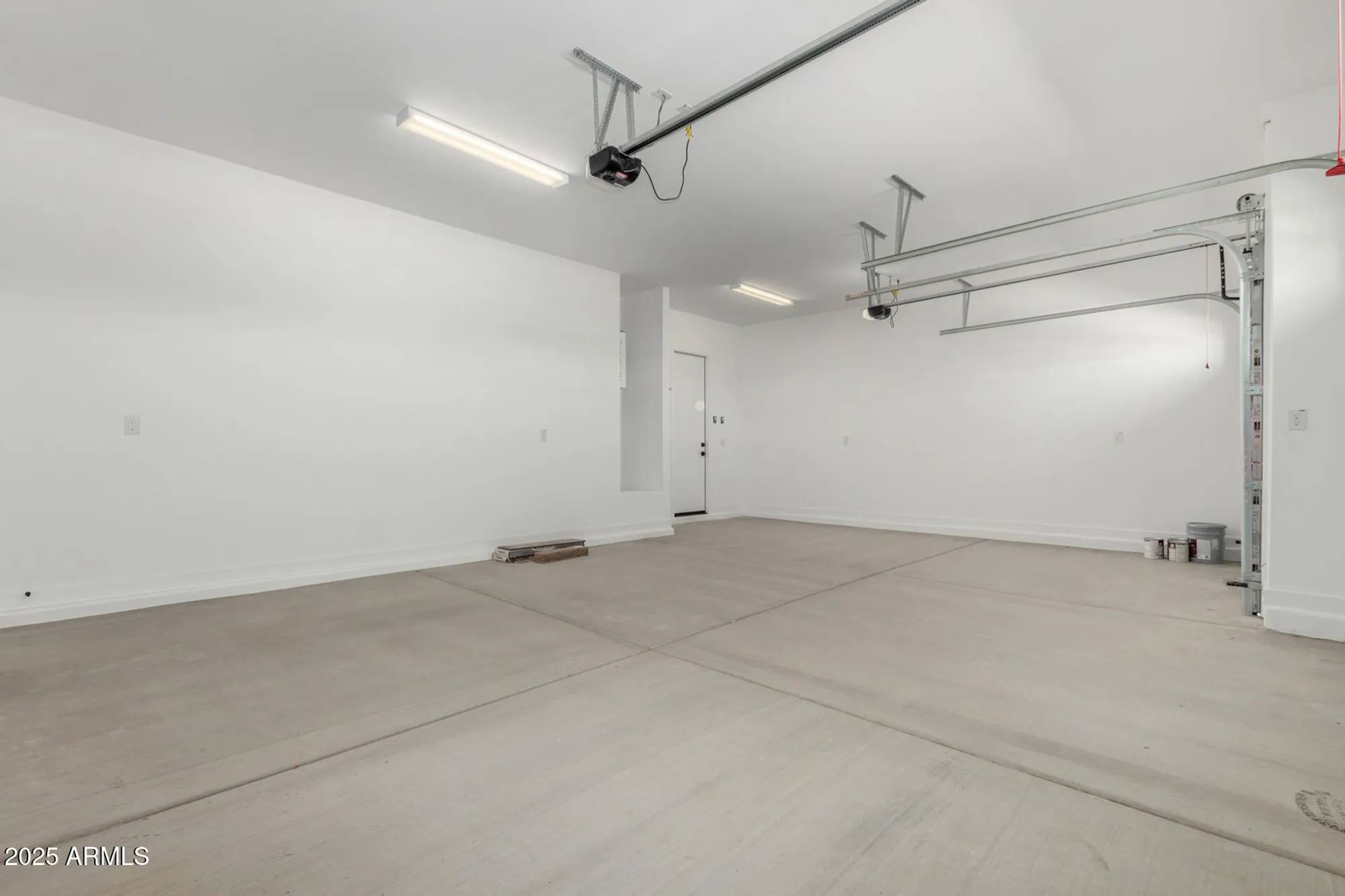 Property Slideshow image 36 of 46 | 24054 n 171st dr, Surprise, AZ, 85387