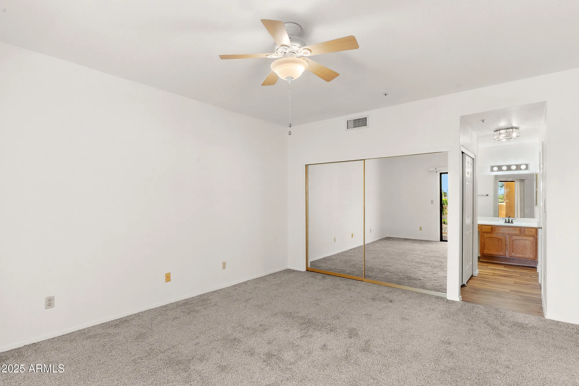 Property Slideshow image 17 of 26 | 19400 n westbrook pkwy unit 220, Peoria, AZ, 85382