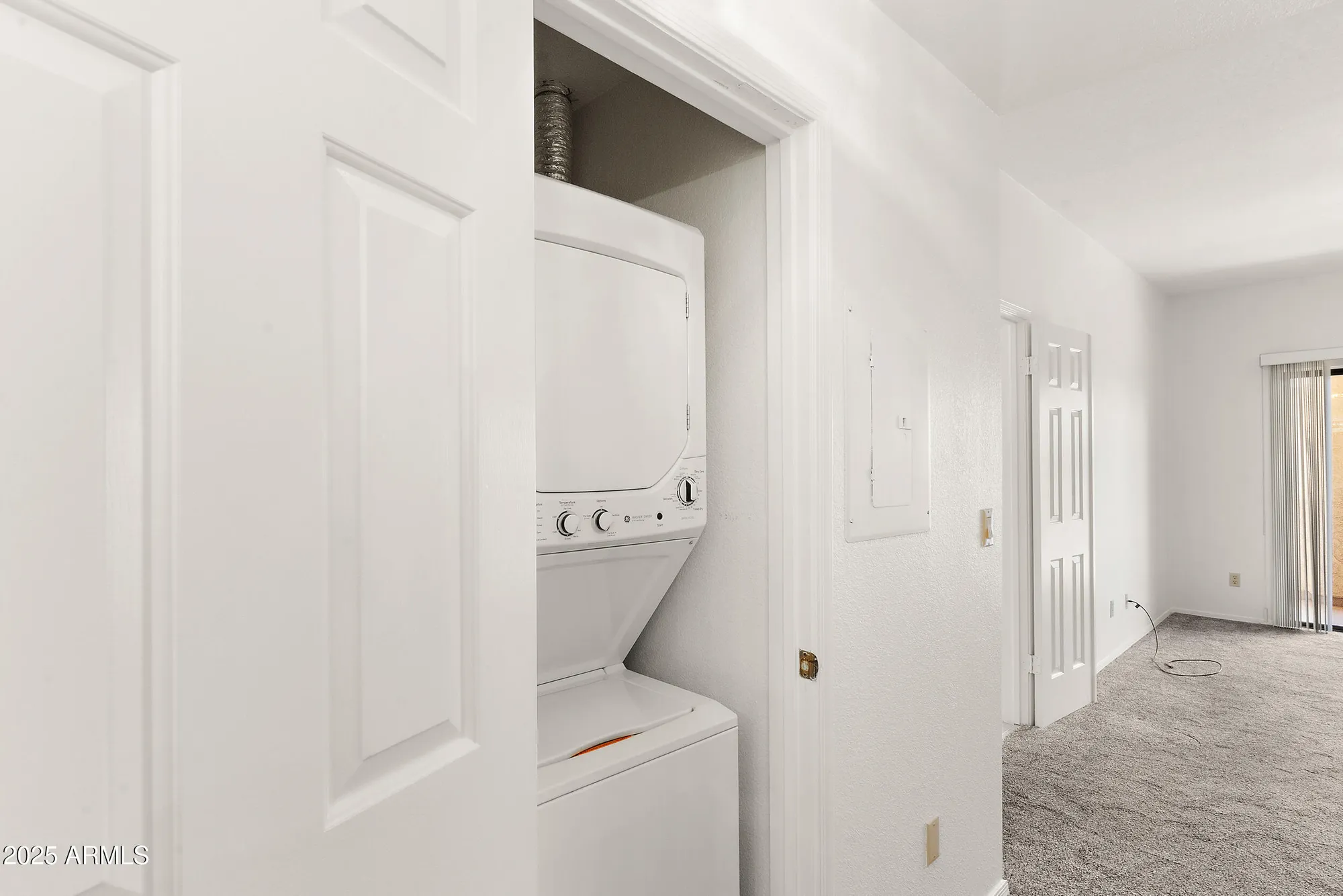 Property Slideshow image 14 of 26 | 19400 n westbrook pkwy unit 220, Peoria, AZ, 85382