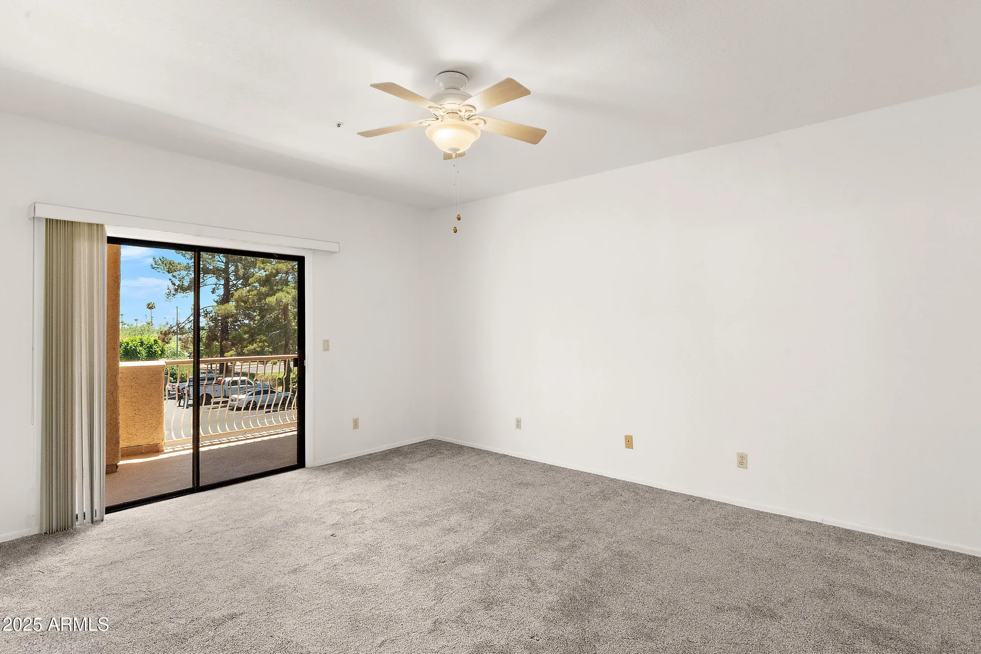 Property Slideshow image 11 of 26 | 19400 n westbrook pkwy unit 220, Peoria, AZ, 85382