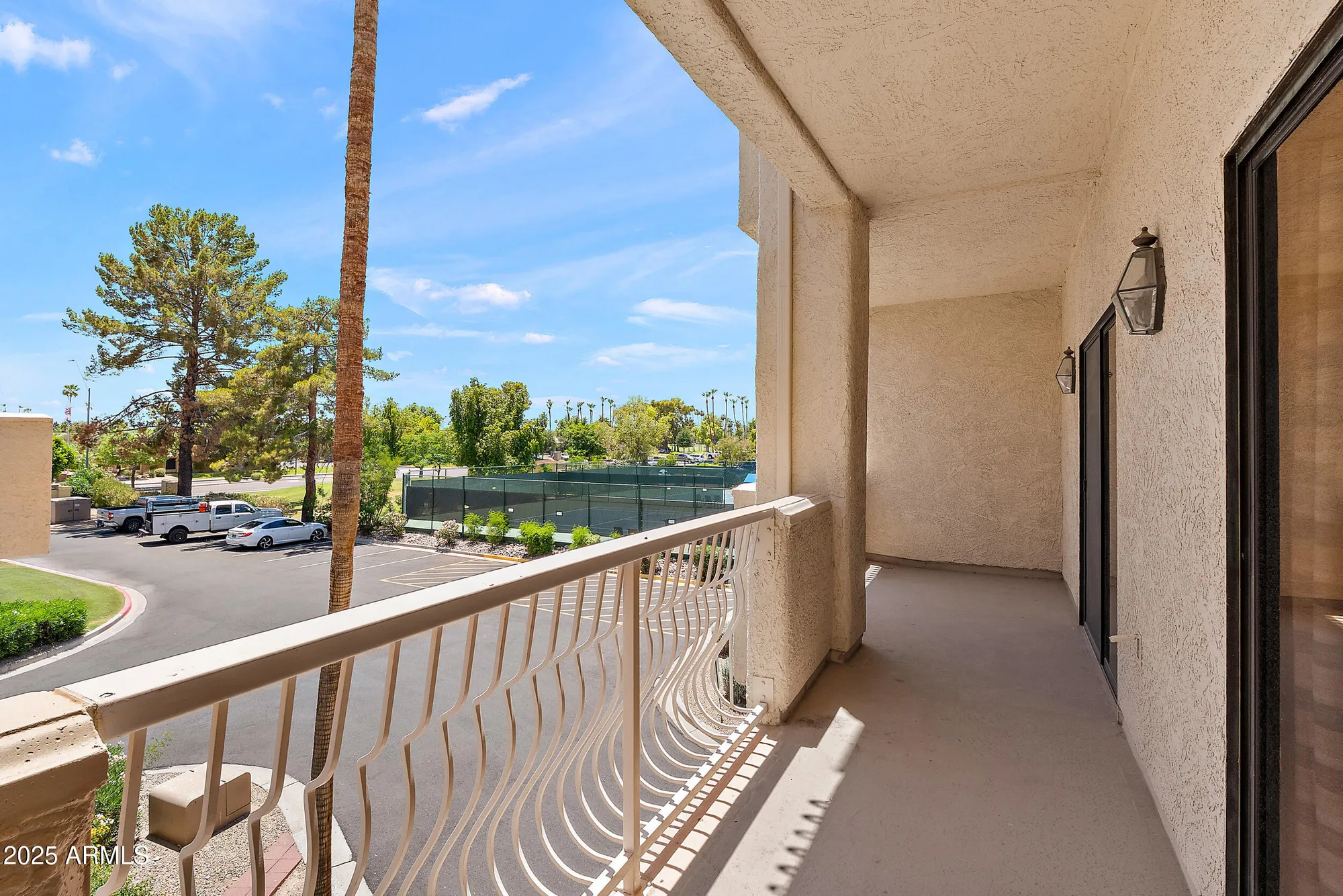 Property Slideshow image 7 of 26 | 19400 n westbrook pkwy unit 220, Peoria, AZ, 85382