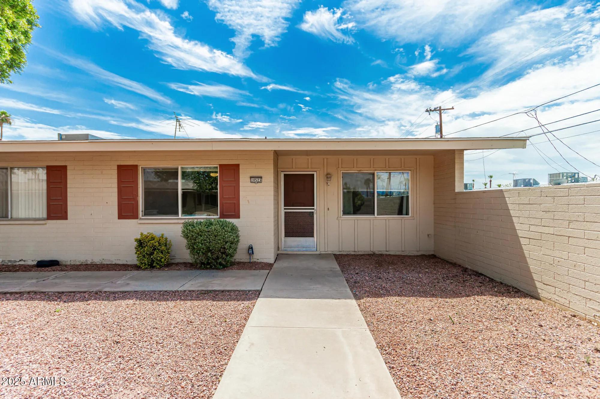 Property Slideshow image 2 of 30 | 10523 w coggins dr, Sun City, AZ, 85351