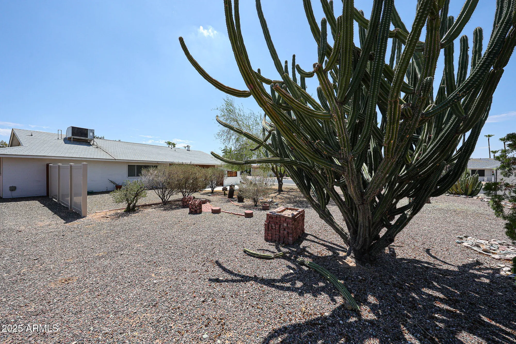 Property Slideshow image 42 of 44 | 14202 n purple sage ct, Sun City, AZ, 85351