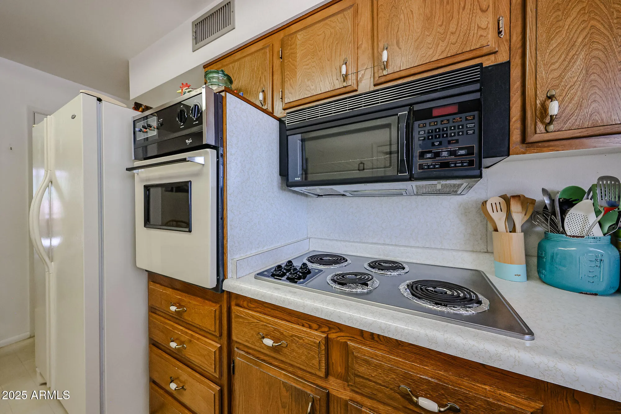 Property Slideshow image 10 of 44 | 14202 n purple sage ct, Sun City, AZ, 85351