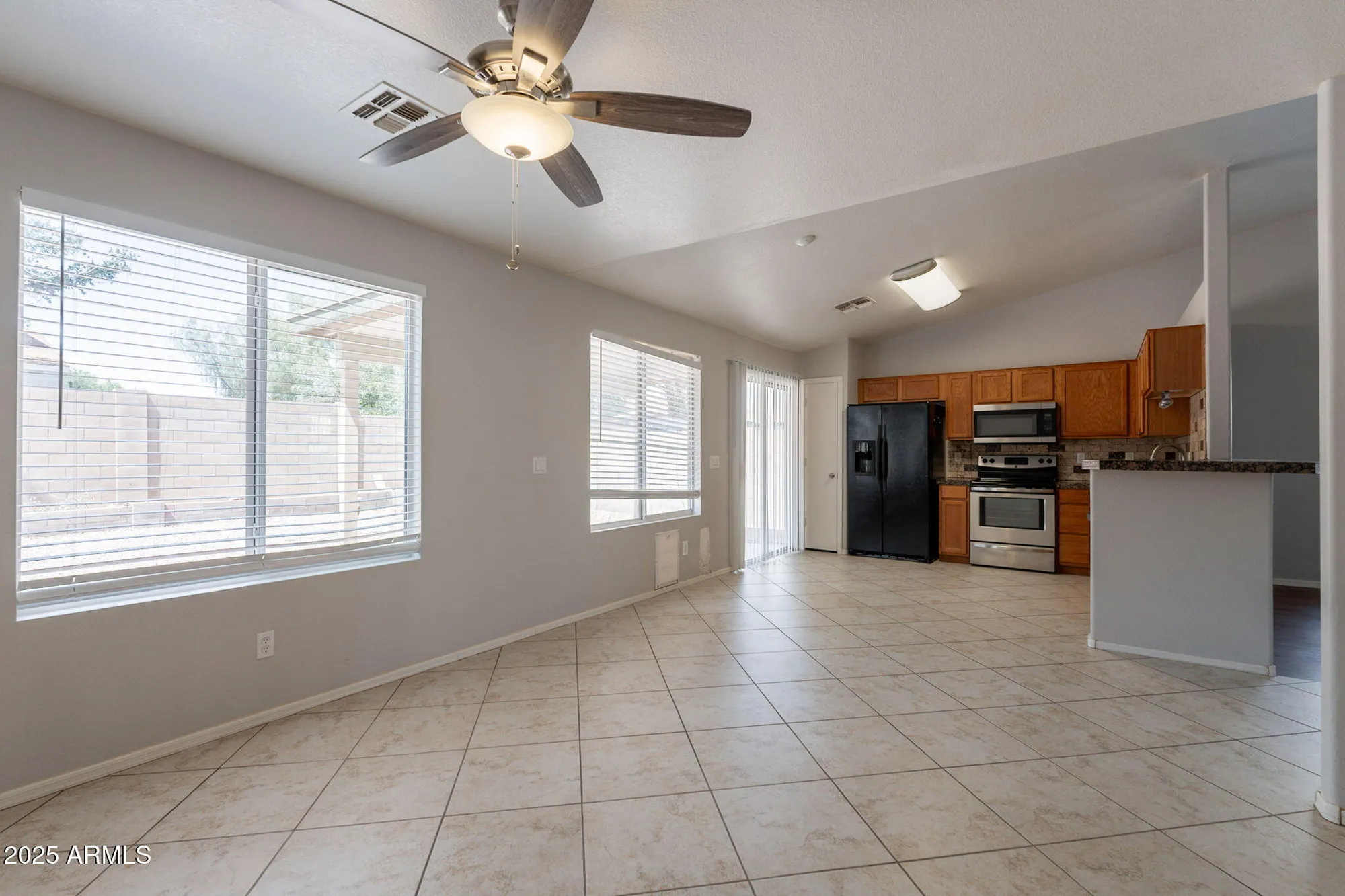 Property Slideshow image 16 of 36 | 14634 w marcus dr, Surprise, AZ, 85374