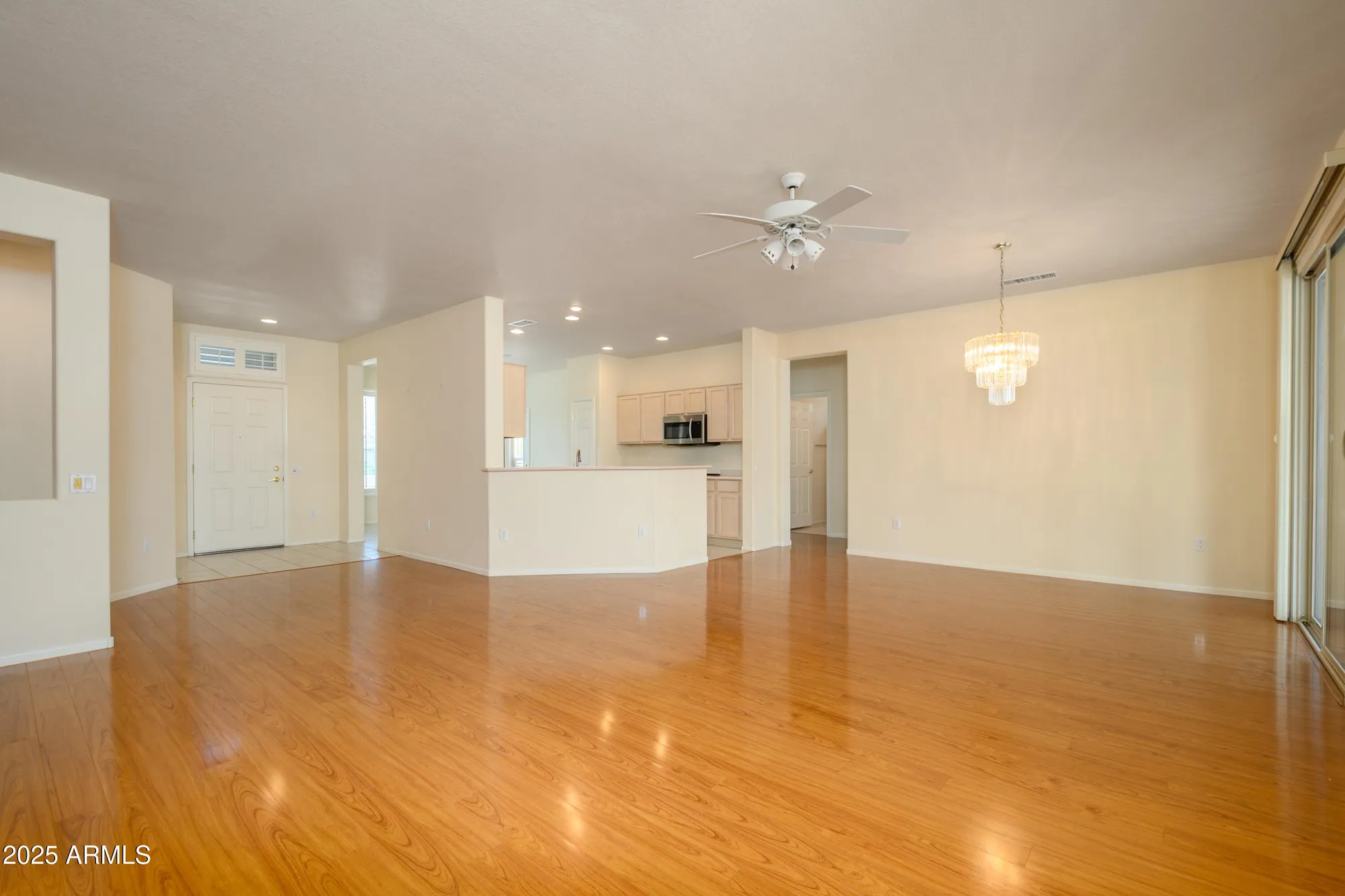 Property Slideshow image 5 of 22 | 16108 w quail creek ln, Surprise, AZ, 85374