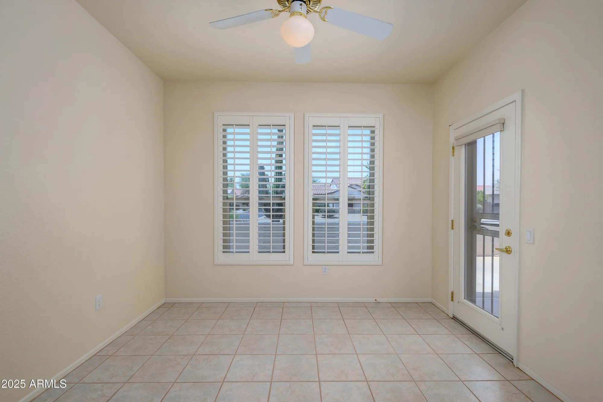 Property Slideshow image 11 of 22 | 16108 w quail creek ln, Surprise, AZ, 85374