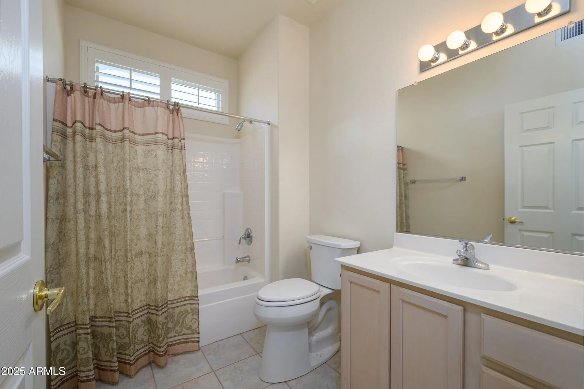 Property Slideshow image 18 of 22 | 16108 w quail creek ln, Surprise, AZ, 85374