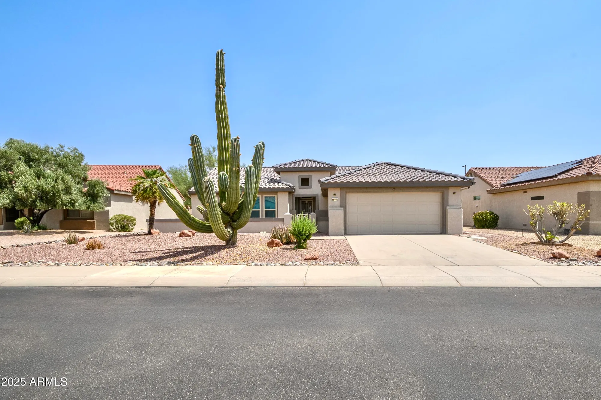 Property Slideshow image 2 of 22 | 16108 w quail creek ln, Surprise, AZ, 85374
