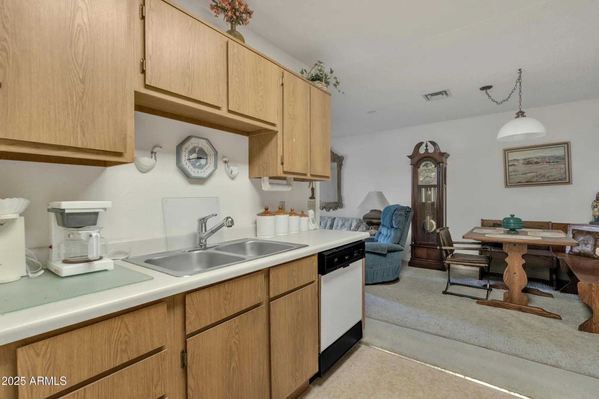 Property Slideshow image 12 of 45 | 14300 w bell rd 105, Surprise, AZ, 85374