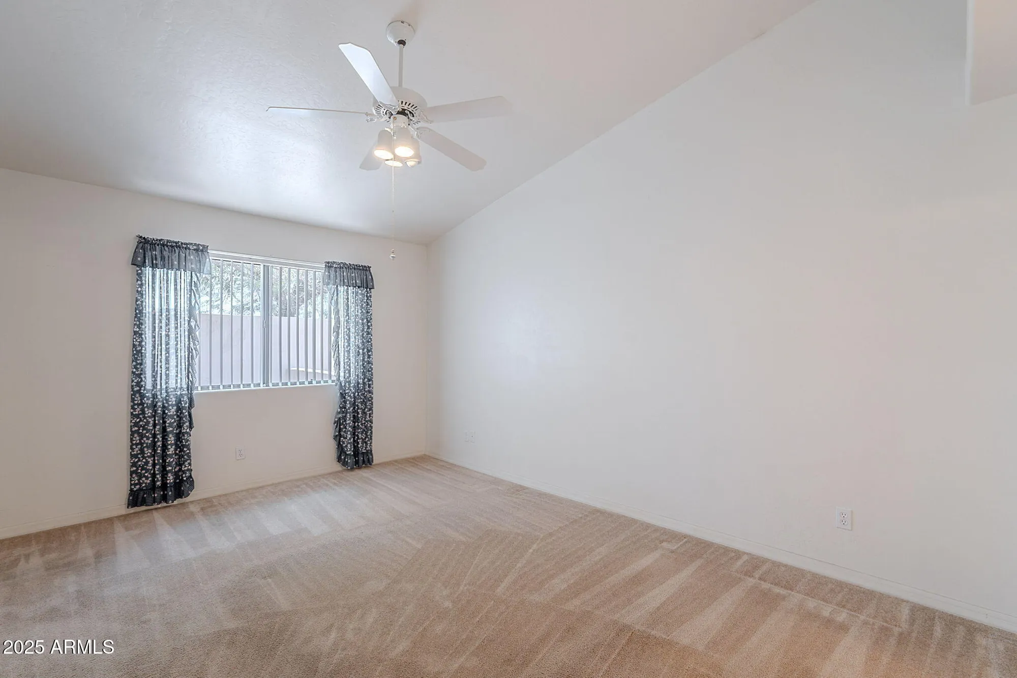 Property Slideshow image 11 of 21 | 2055 n 56th st 20, Mesa, AZ, 85215
