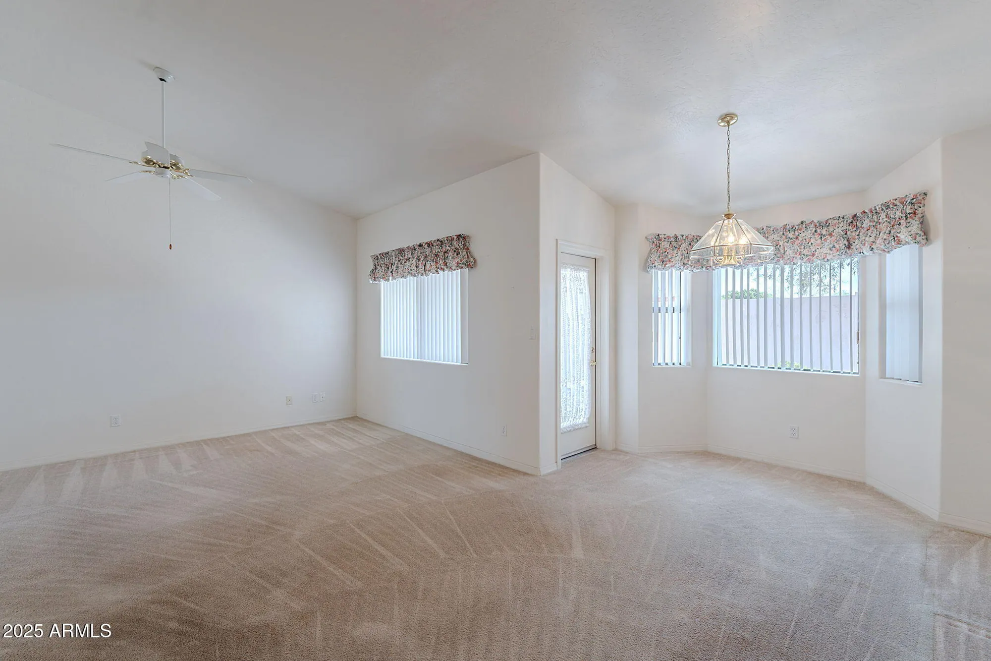 Property Slideshow image 10 of 21 | 2055 n 56th st 20, Mesa, AZ, 85215