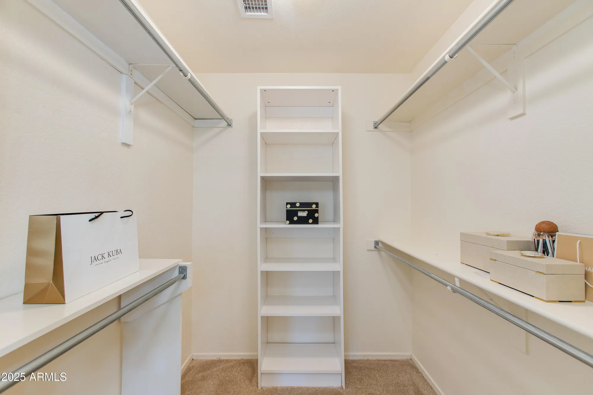 Property Slideshow image 14 of 35 | 15690 w earll dr, Goodyear, AZ, 85395