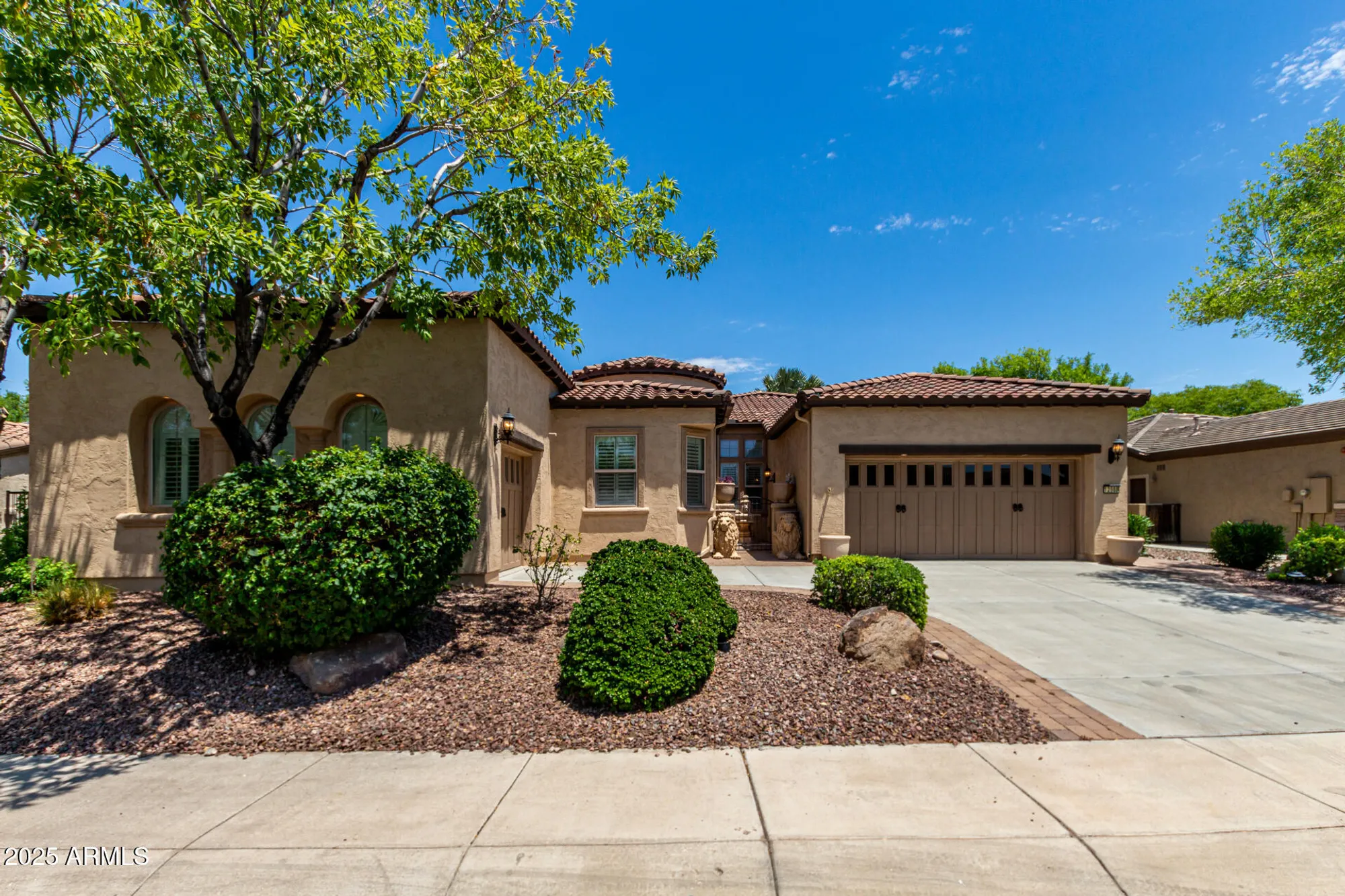 Property Slideshow image 1 of 41 | 12988 w kokopelli dr, Peoria, AZ, 85383