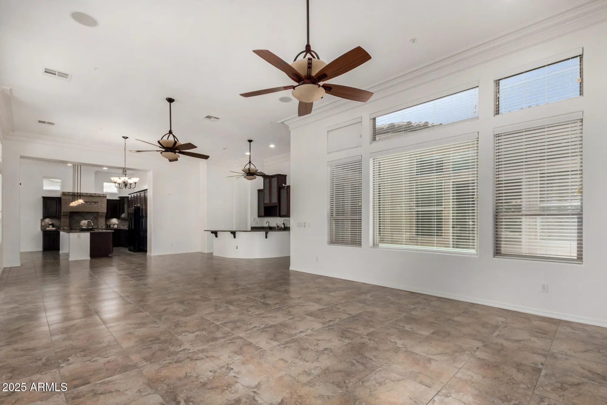 Property Slideshow image 12 of 41 | 12988 w kokopelli dr, Peoria, AZ, 85383