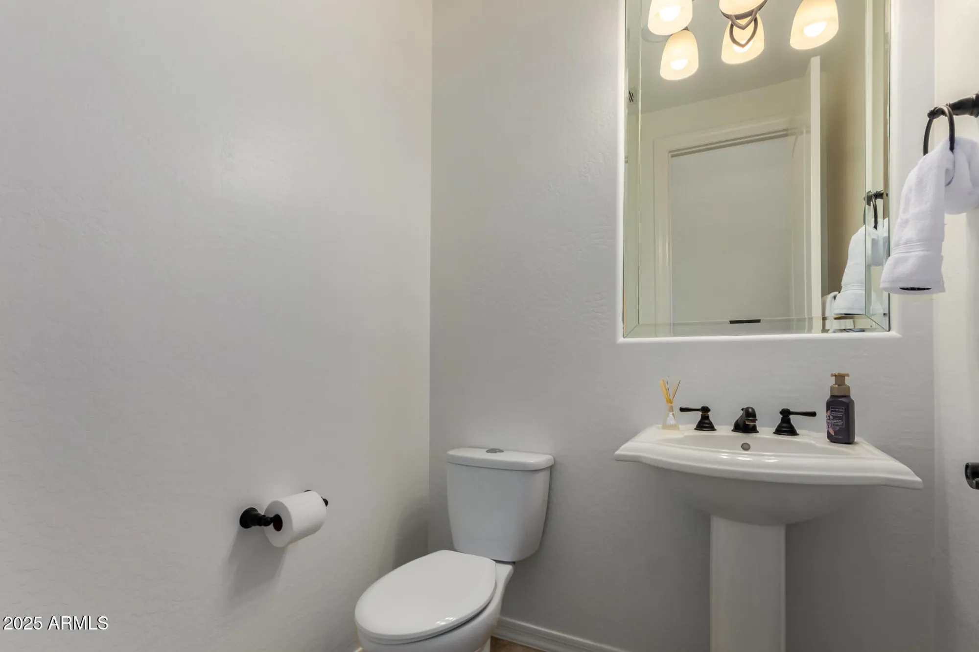 Property Slideshow image 17 of 41 | 12988 w kokopelli dr, Peoria, AZ, 85383