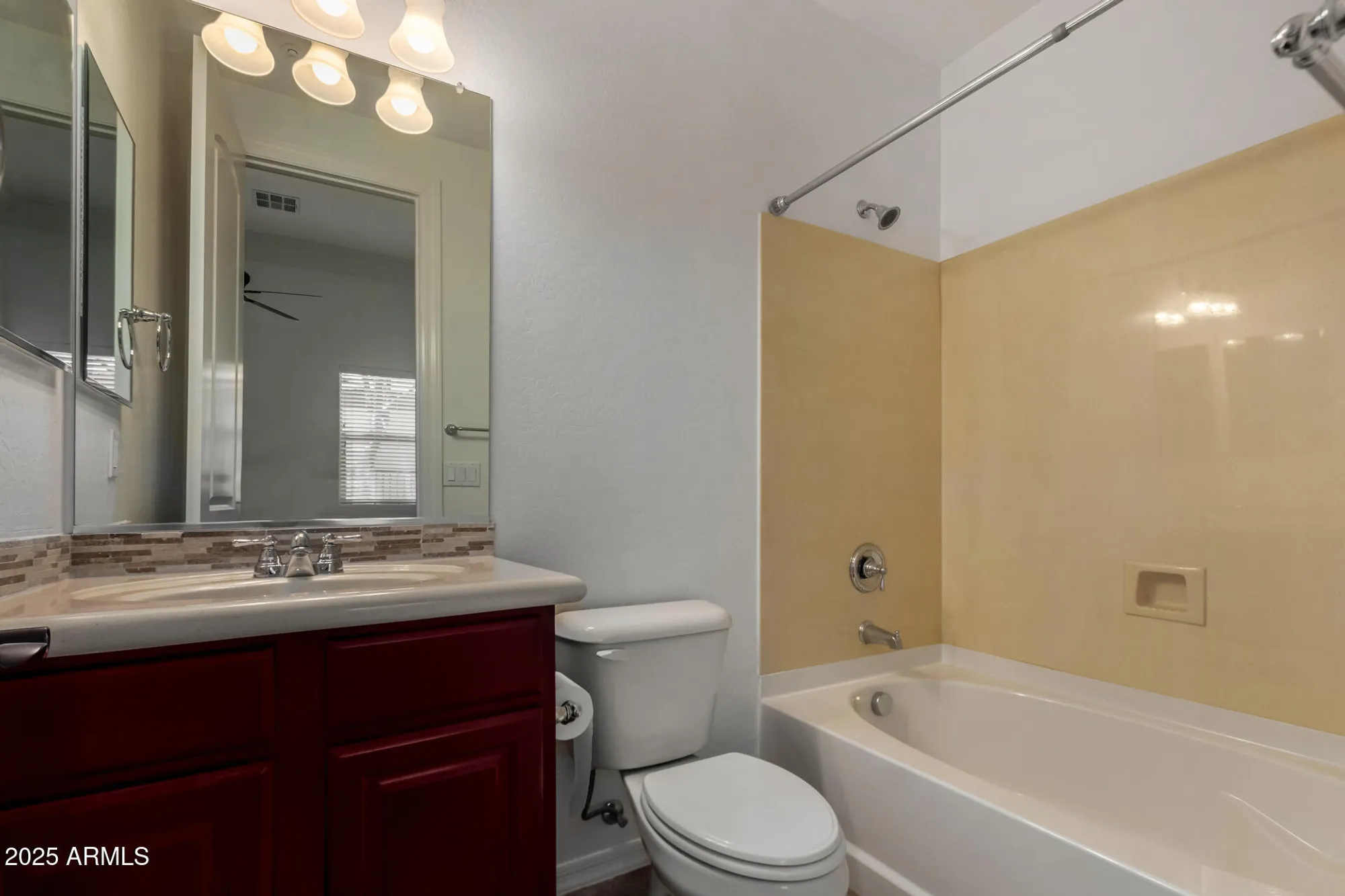 Property Slideshow image 31 of 41 | 12988 w kokopelli dr, Peoria, AZ, 85383