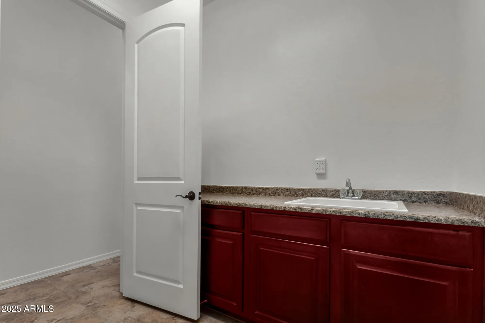 Property Slideshow image 32 of 41 | 12988 w kokopelli dr, Peoria, AZ, 85383