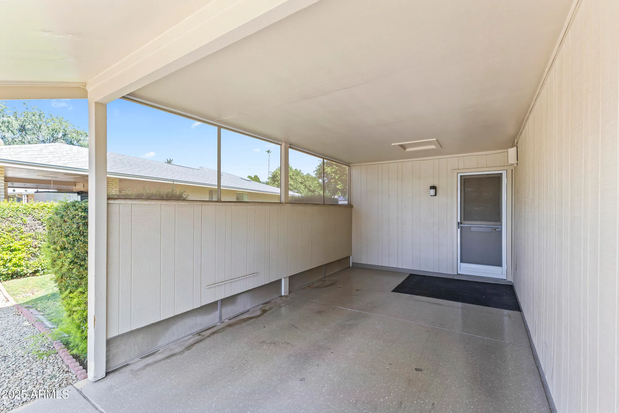 Property Slideshow image 14 of 17 | 10758 w cinnebar ave, Sun City, AZ, 85351