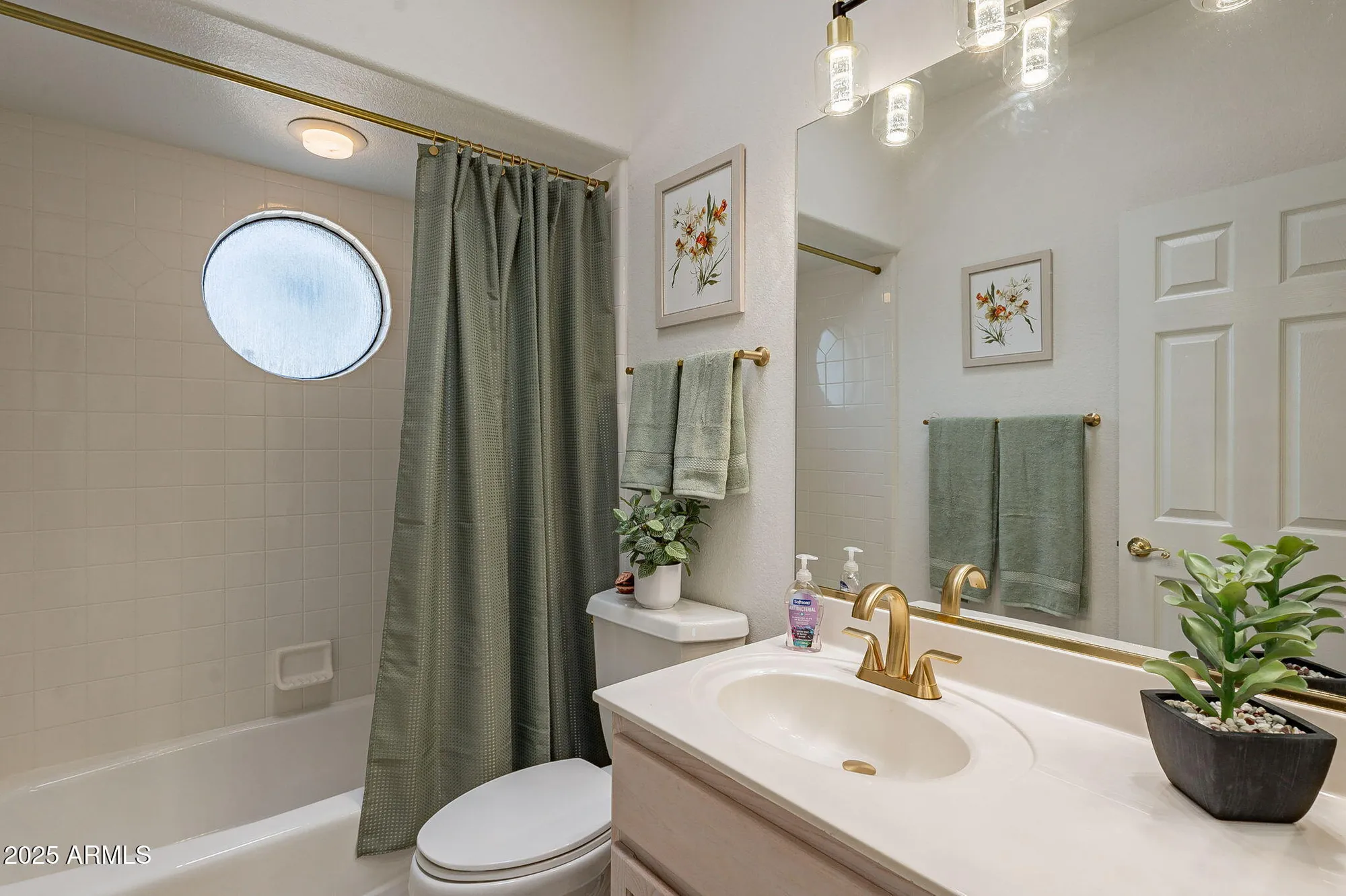 Property Slideshow image 24 of 51 | 18637 e amarado cir, Rio Verde, AZ, 85263