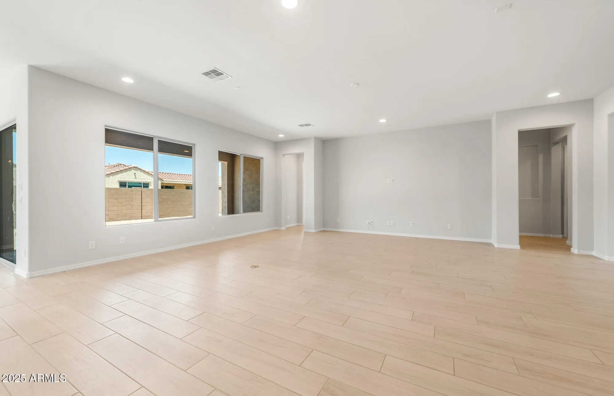 Property Slideshow image 8 of 39 | 7870 w mockingbird way, Florence, AZ, 85132