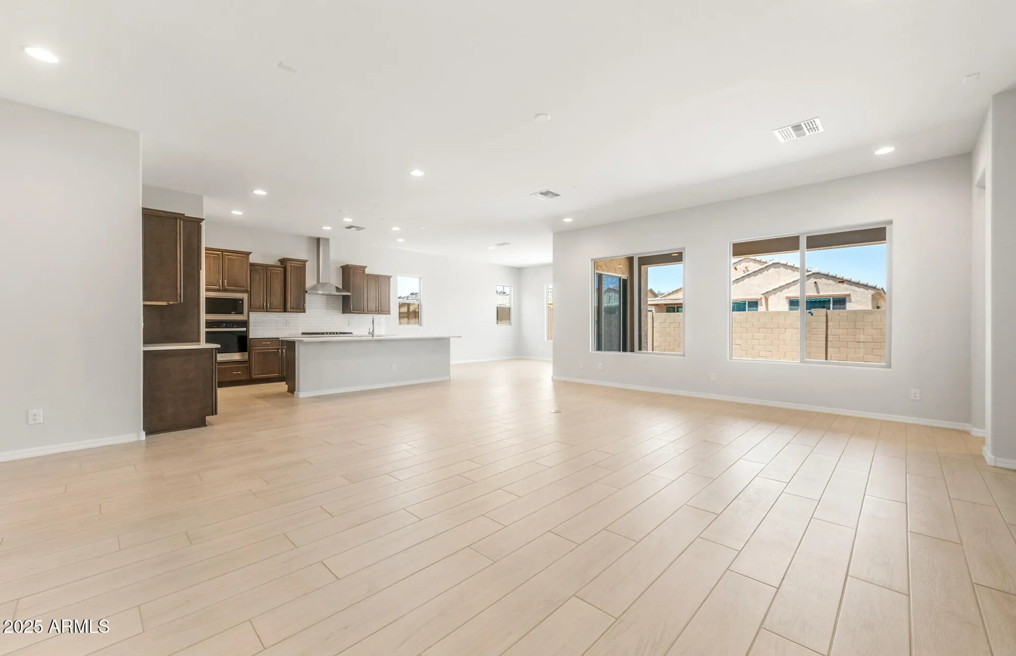 Property Slideshow image 9 of 39 | 7870 w mockingbird way, Florence, AZ, 85132