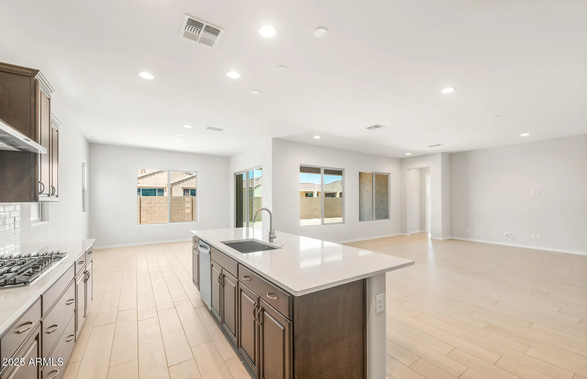 Property Slideshow image 16 of 39 | 7870 w mockingbird way, Florence, AZ, 85132