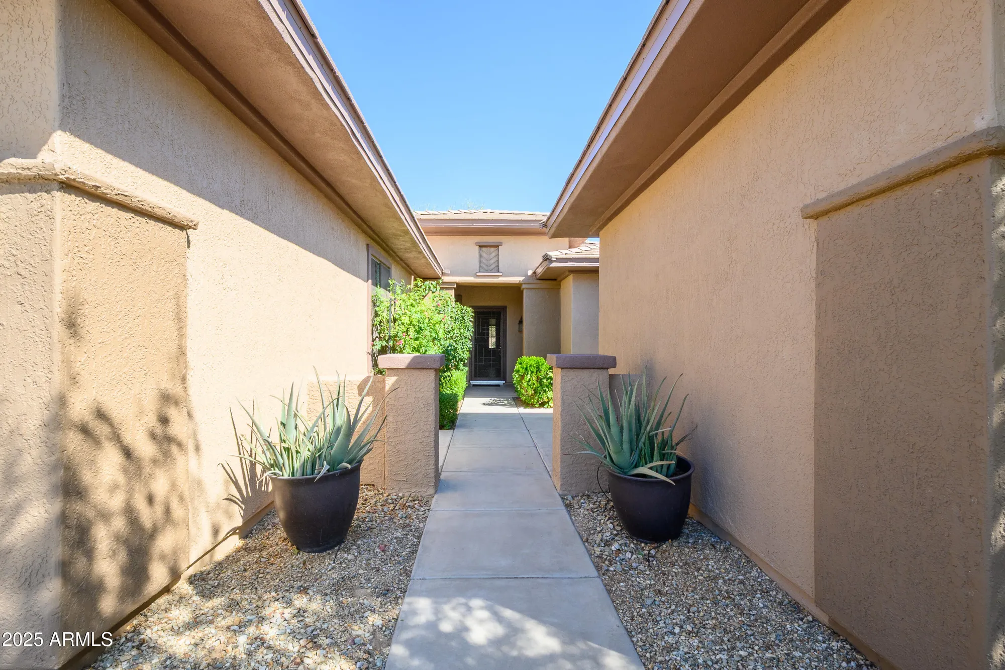 Property Slideshow image 30 of 73 | 20972 n canyon whisper dr, Surprise, AZ, 85387