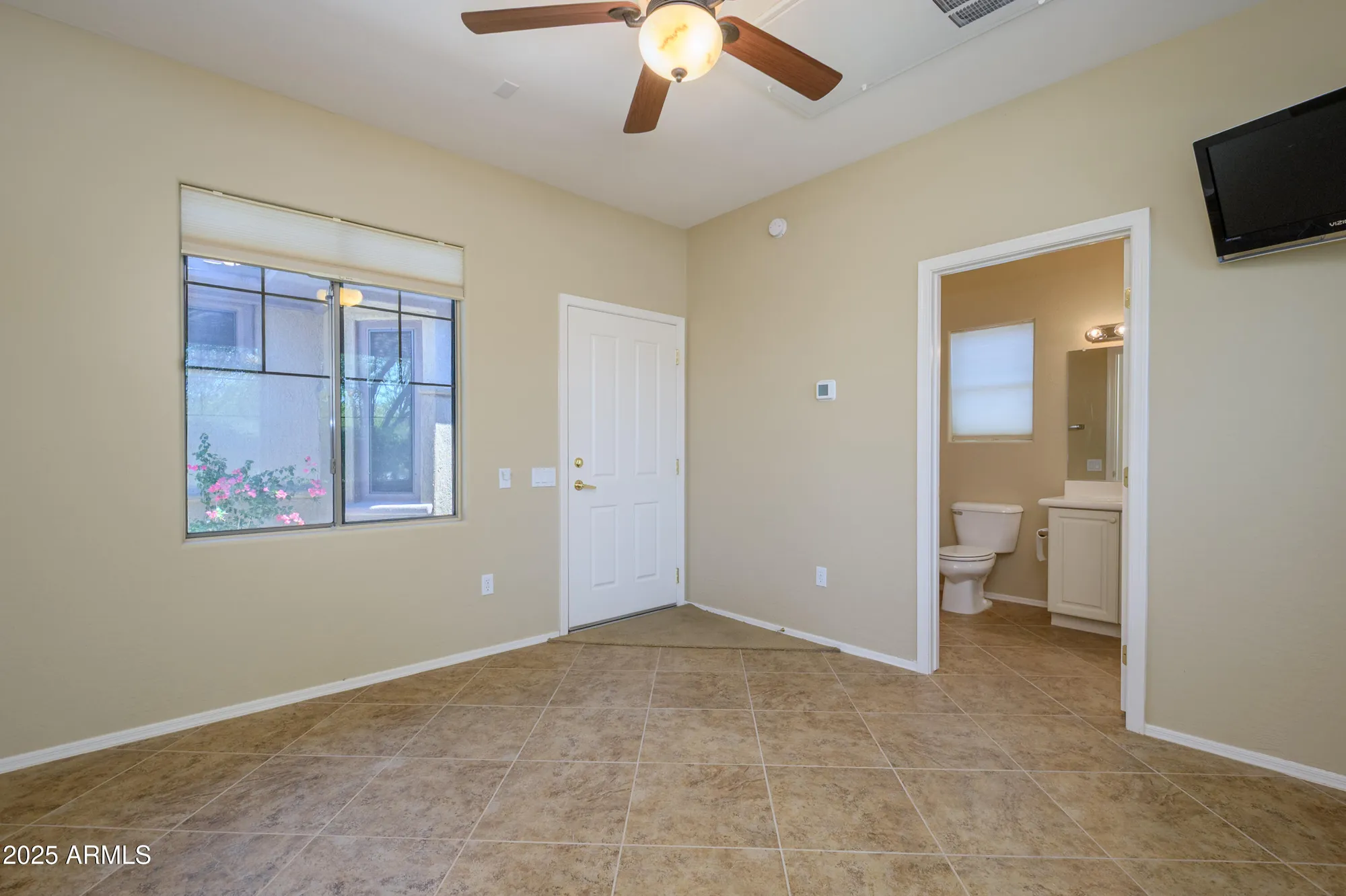 Property Slideshow image 36 of 73 | 20972 n canyon whisper dr, Surprise, AZ, 85387