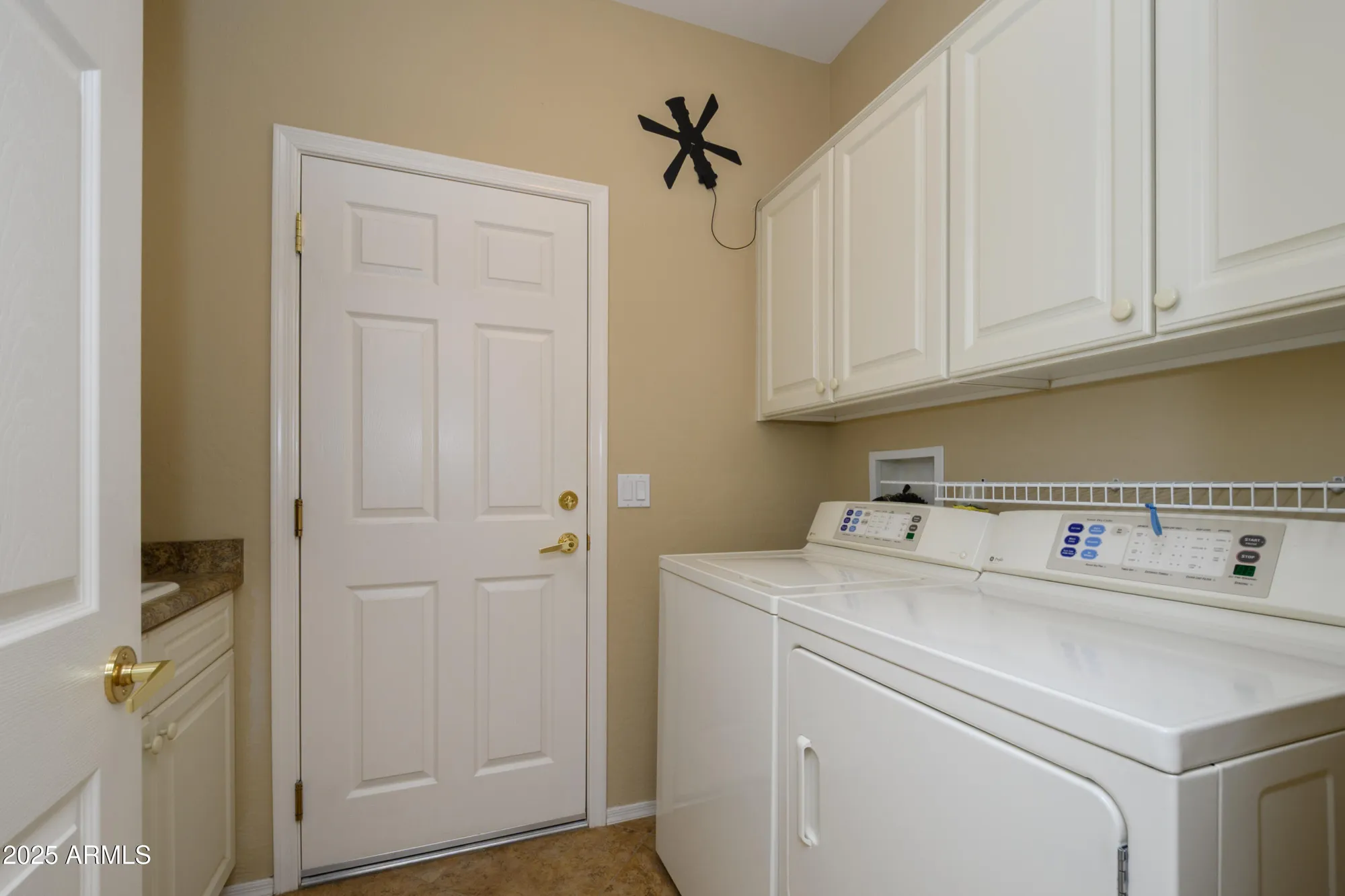 Property Slideshow image 45 of 73 | 20972 n canyon whisper dr, Surprise, AZ, 85387