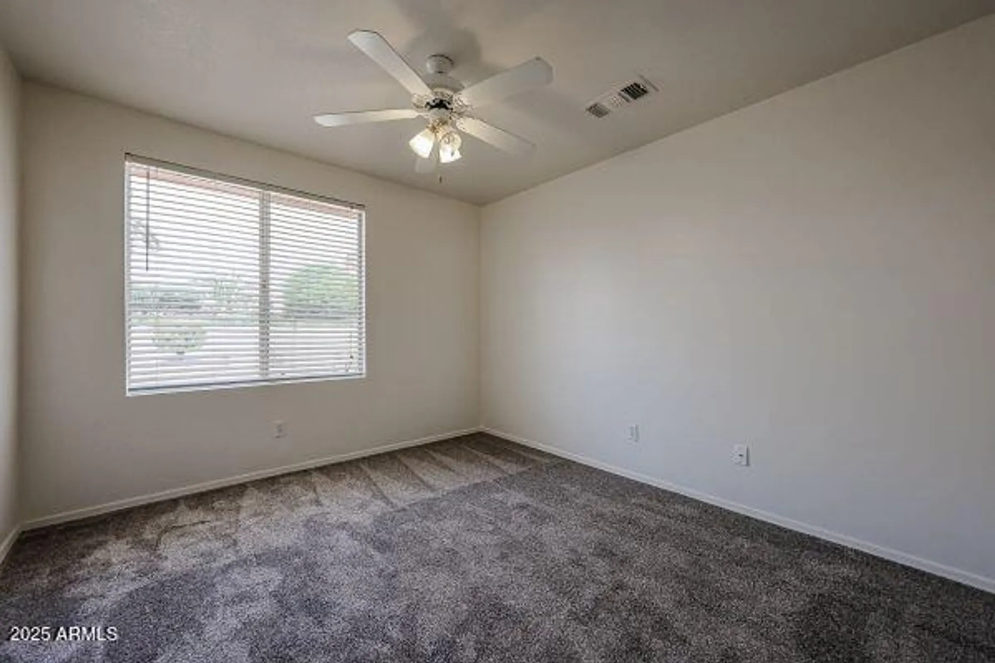 Property Slideshow image 9 of 33 | 10536 e coopers hawk dr, Sun Lakes, AZ, 85248