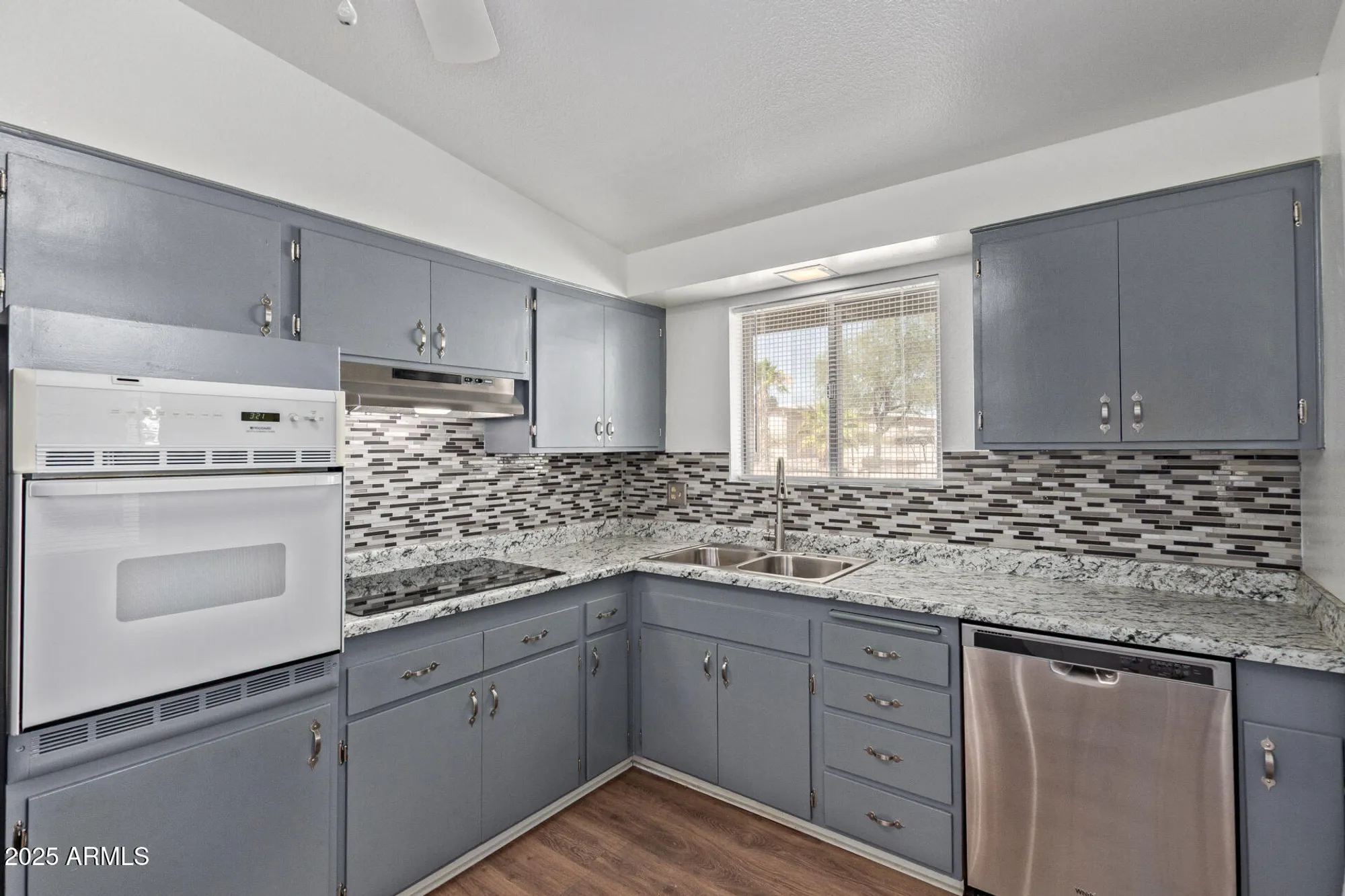 Property Slideshow image 9 of 22 | 12208 n 103rd ave, Sun City, AZ, 85351