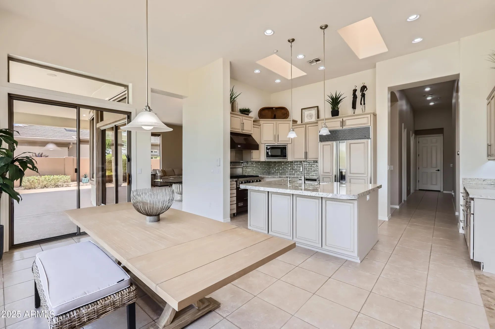 Property Slideshow image 6 of 24 | 41717 n moss springs ct, Anthem, AZ, 85086