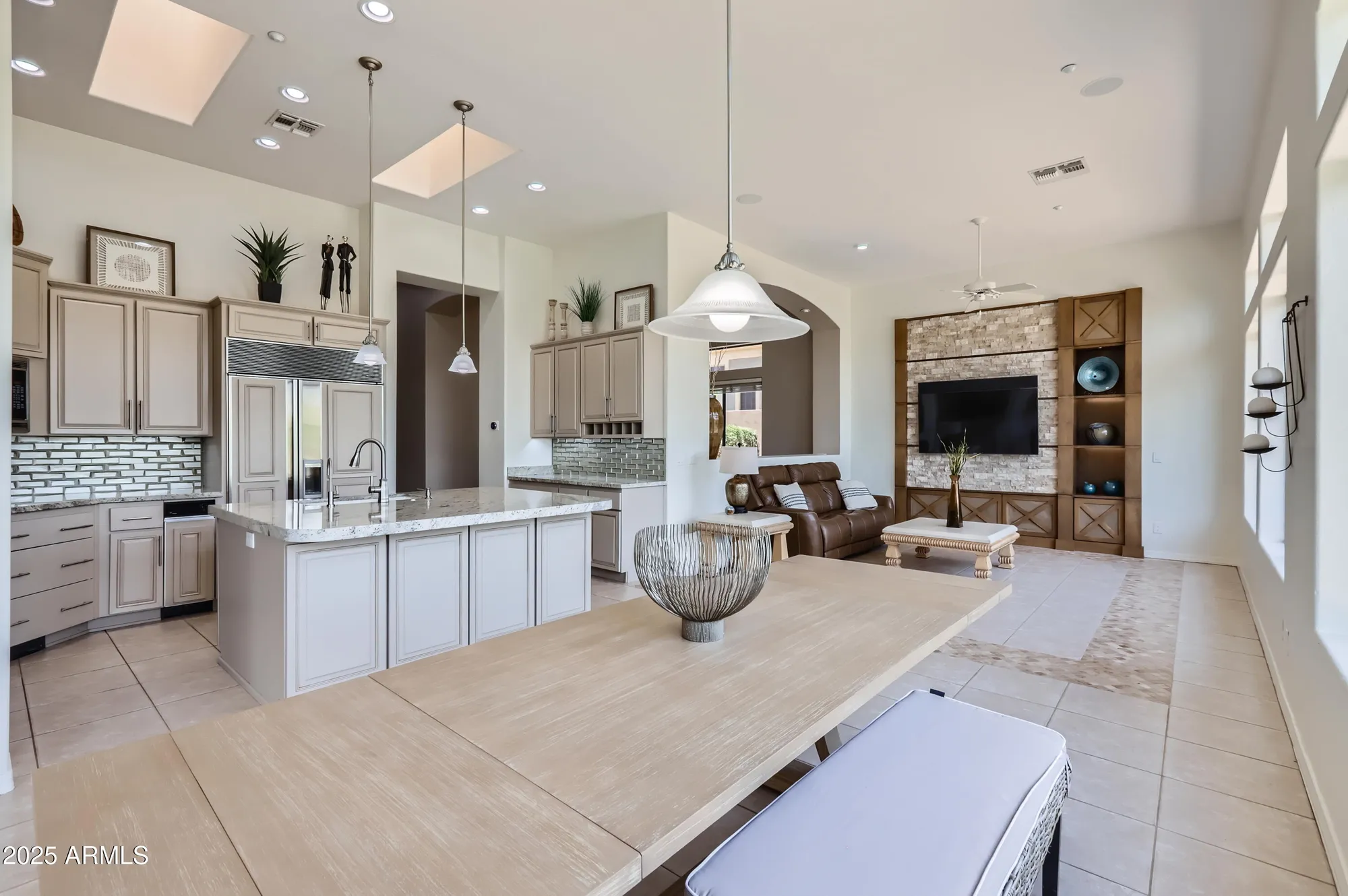Property Slideshow image 8 of 24 | 41717 n moss springs ct, Anthem, AZ, 85086