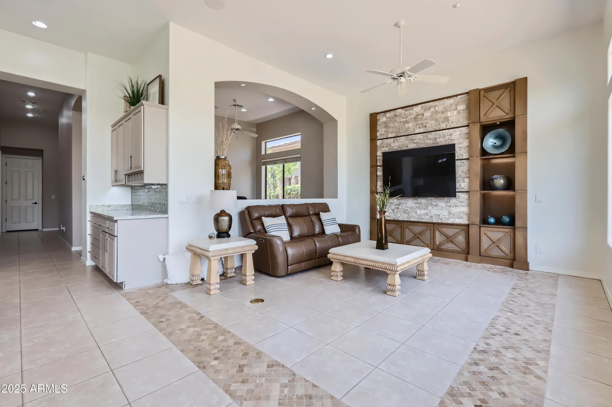 Property Slideshow image 10 of 24 | 41717 n moss springs ct, Anthem, AZ, 85086