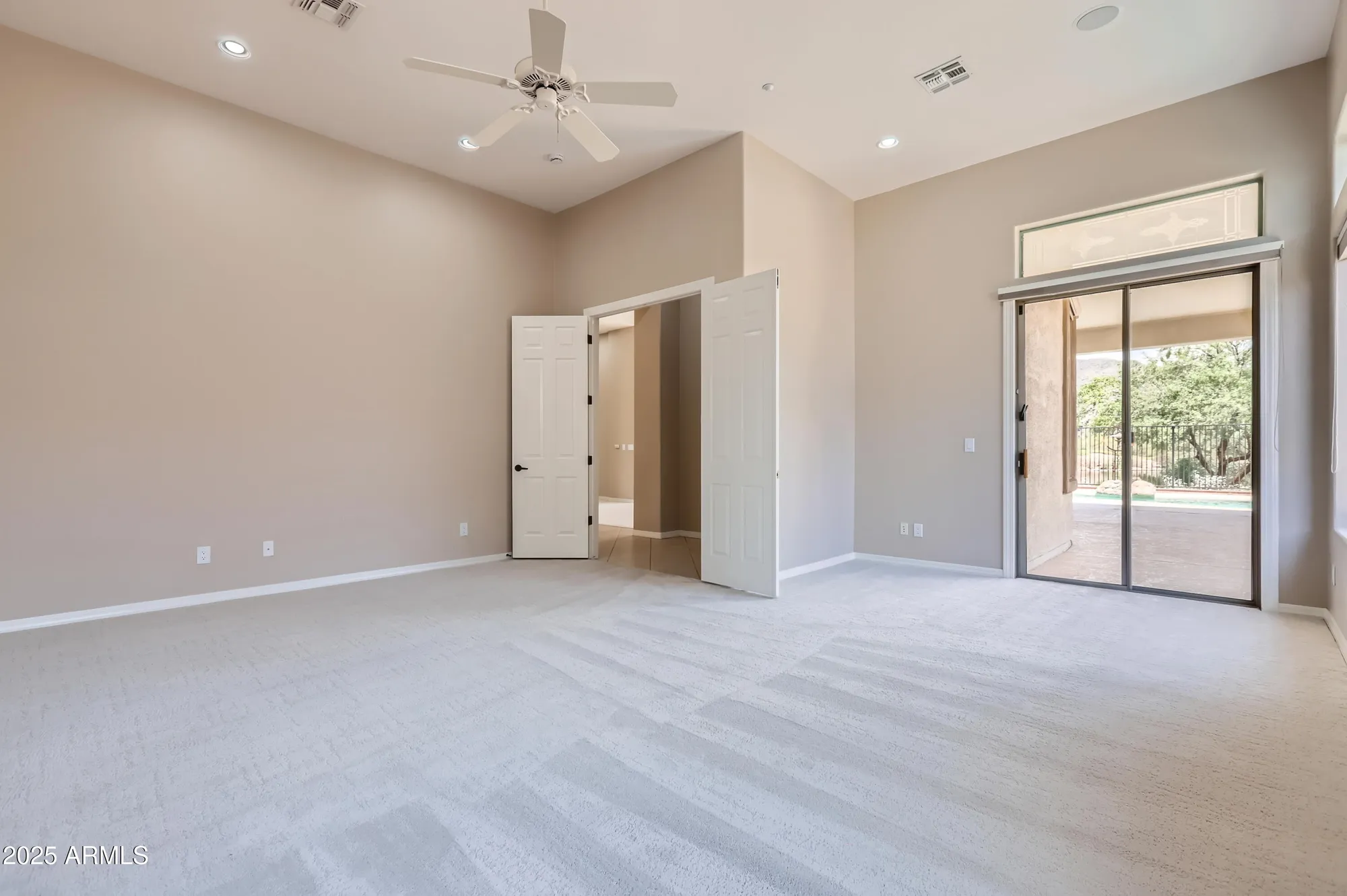 Property Slideshow image 12 of 24 | 41717 n moss springs ct, Anthem, AZ, 85086