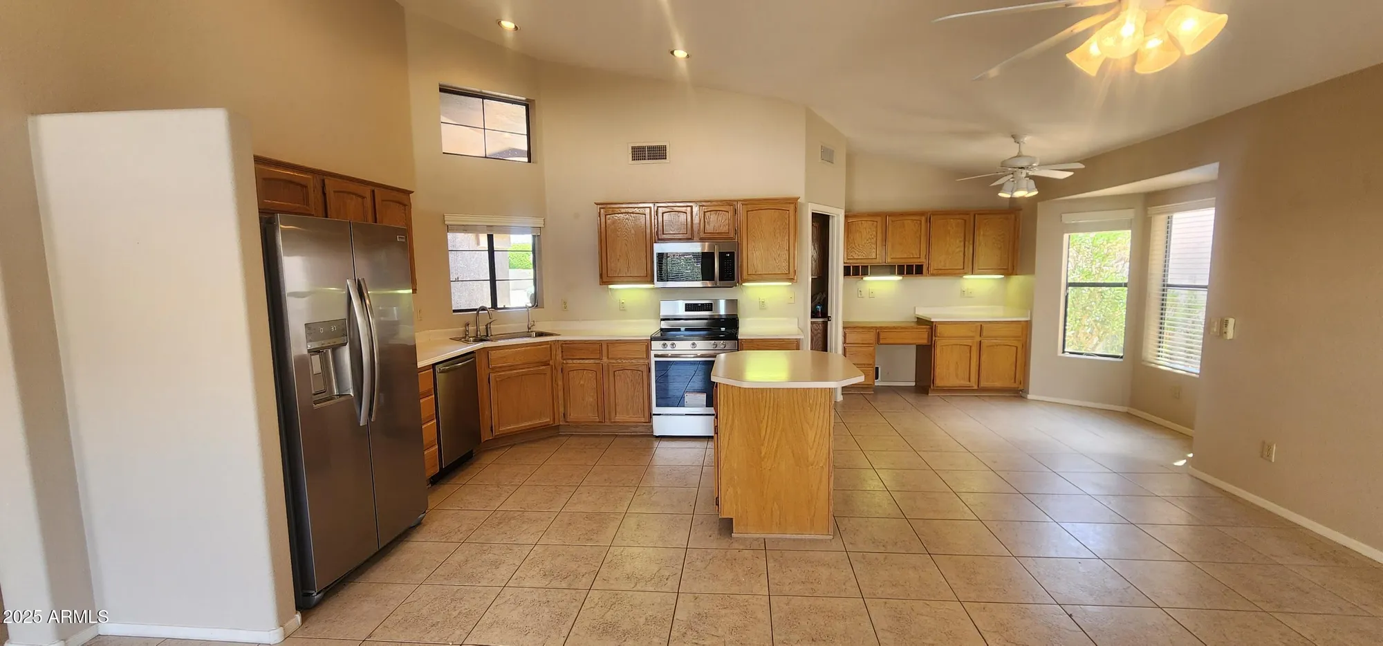 Property Slideshow image 11 of 52 | 3928 n 151st ave, Goodyear, AZ, 85395