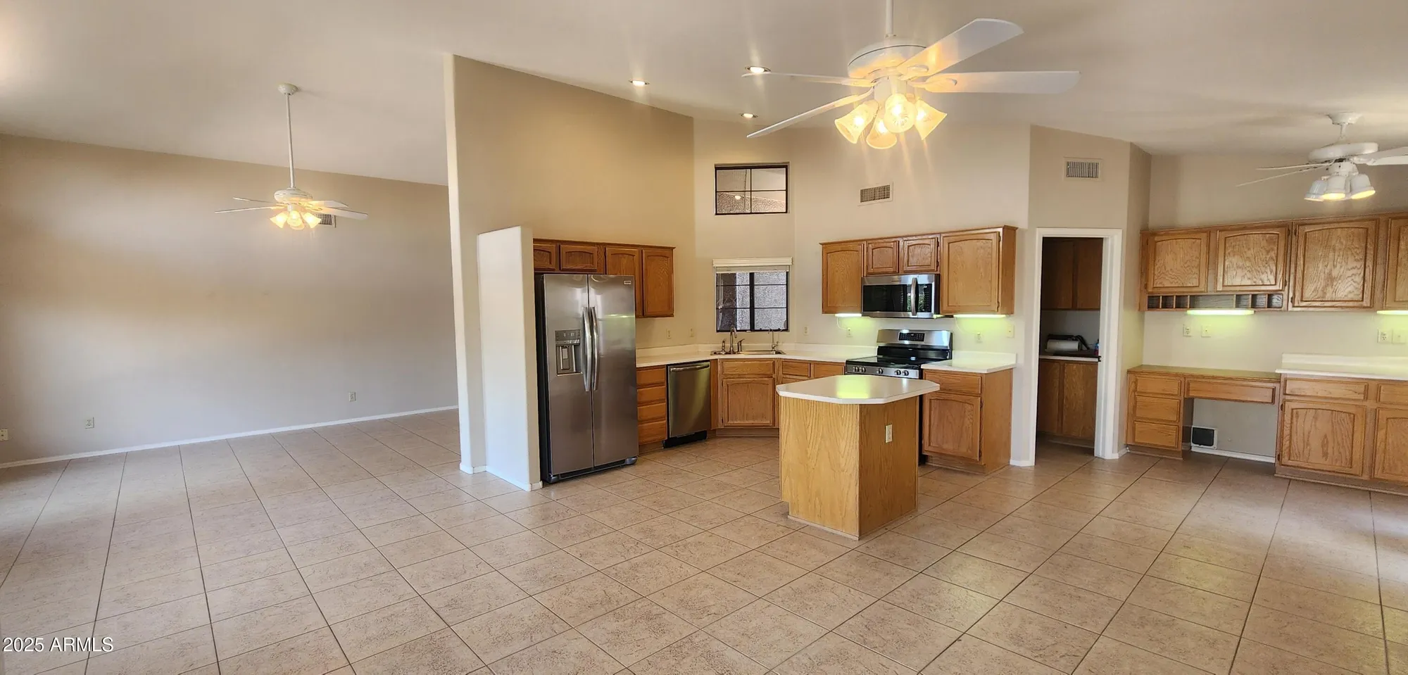 Property Slideshow image 16 of 52 | 3928 n 151st ave, Goodyear, AZ, 85395