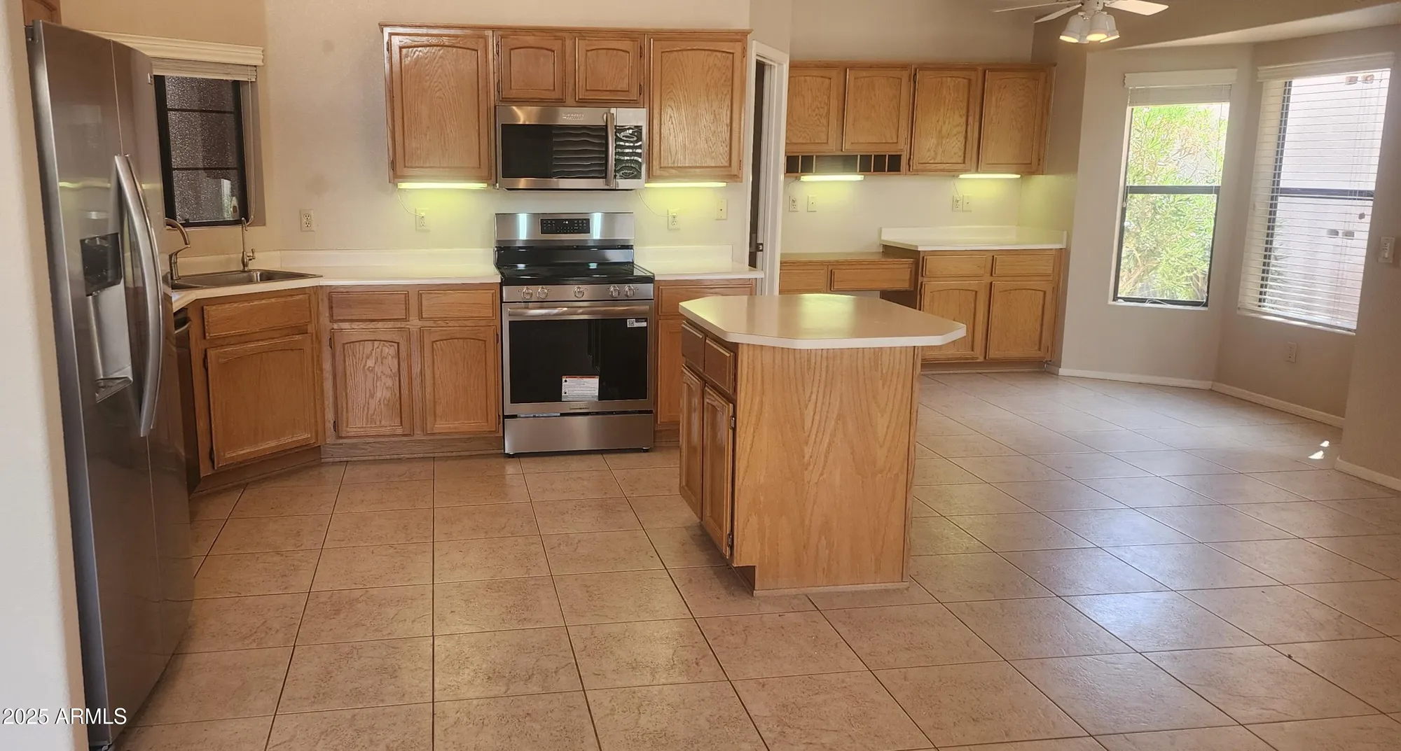 Property Slideshow image 9 of 52 | 3928 n 151st ave, Goodyear, AZ, 85395